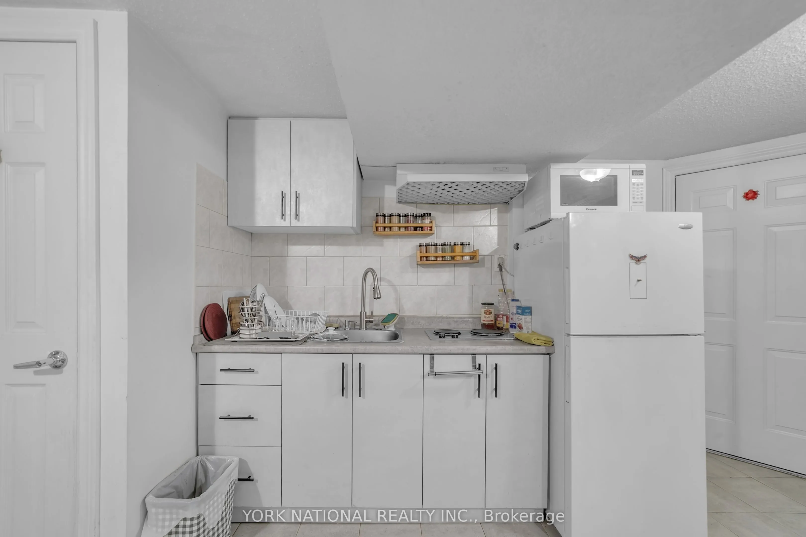 186 Patricia Avenue