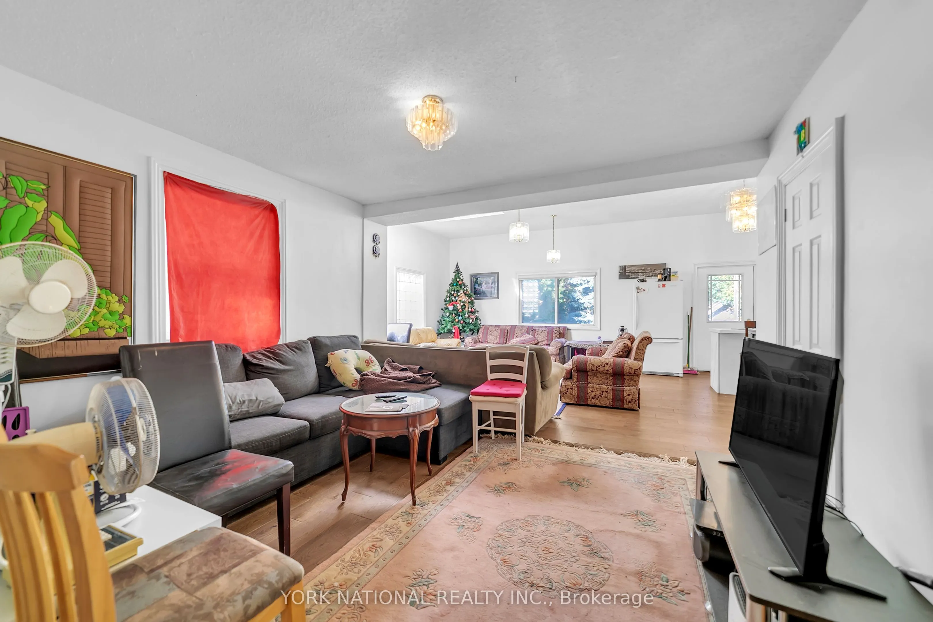 186 Patricia Avenue