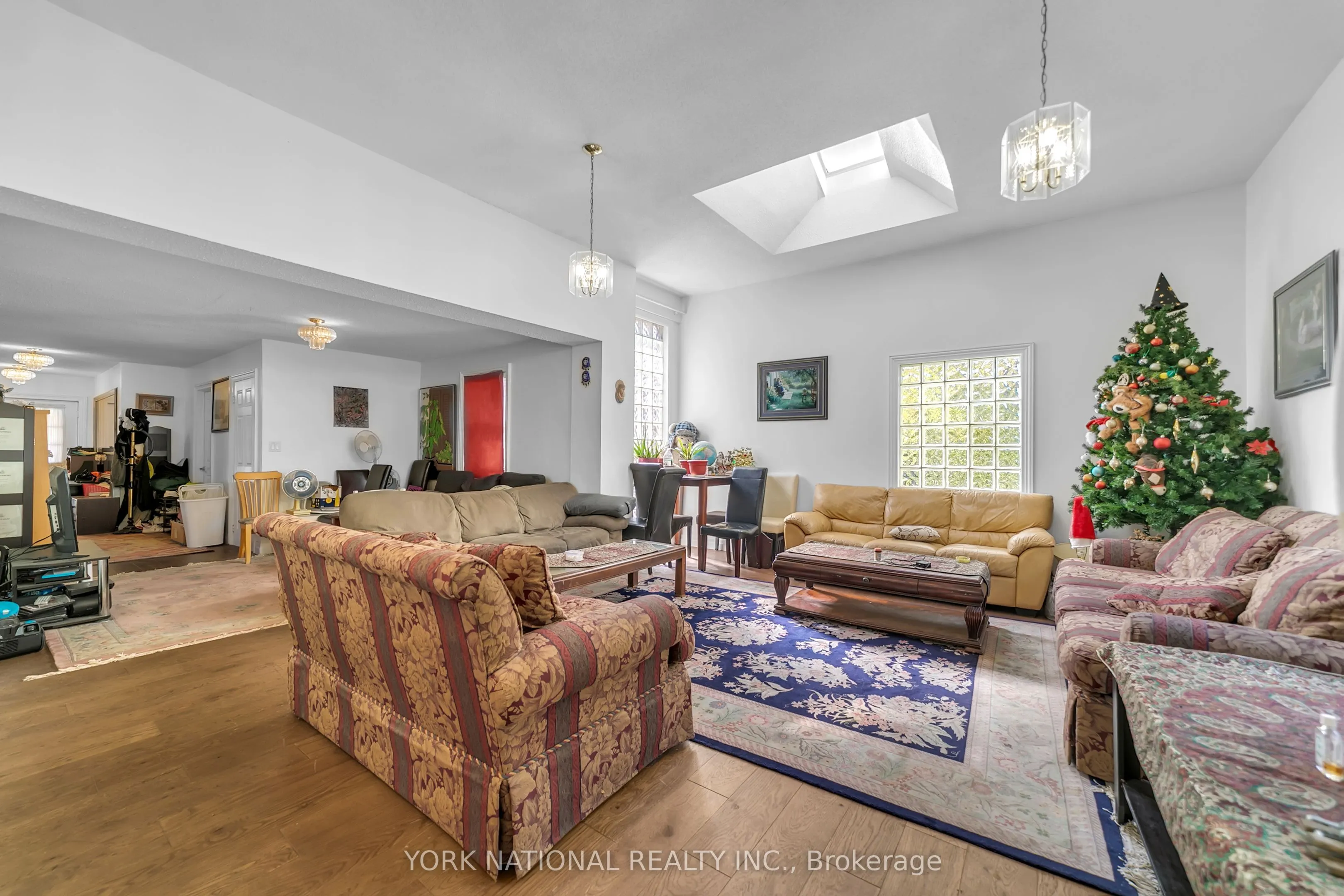 186 Patricia Avenue