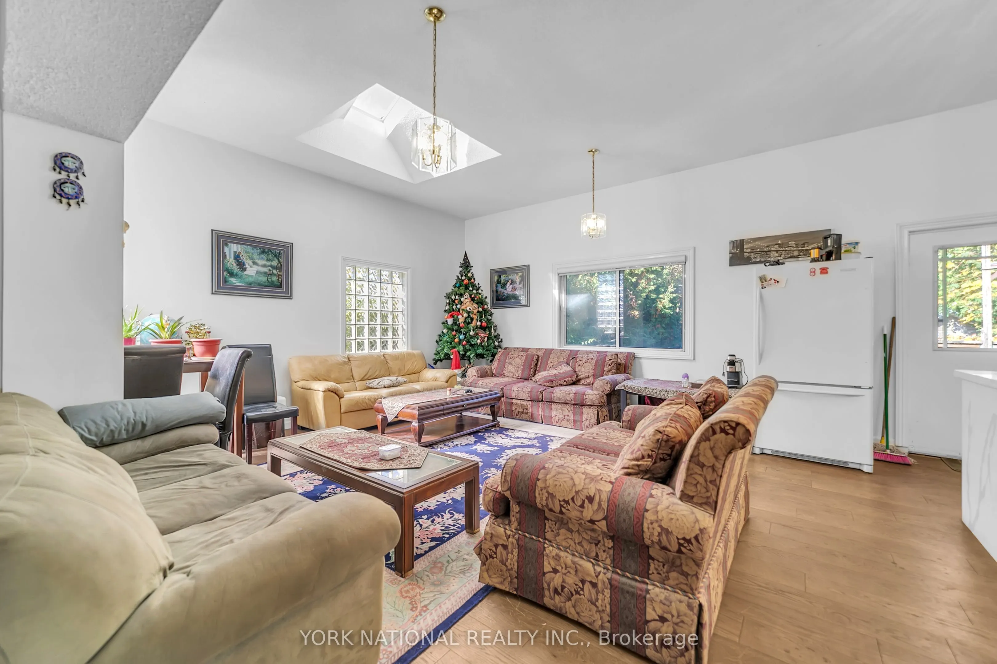 186 Patricia Avenue