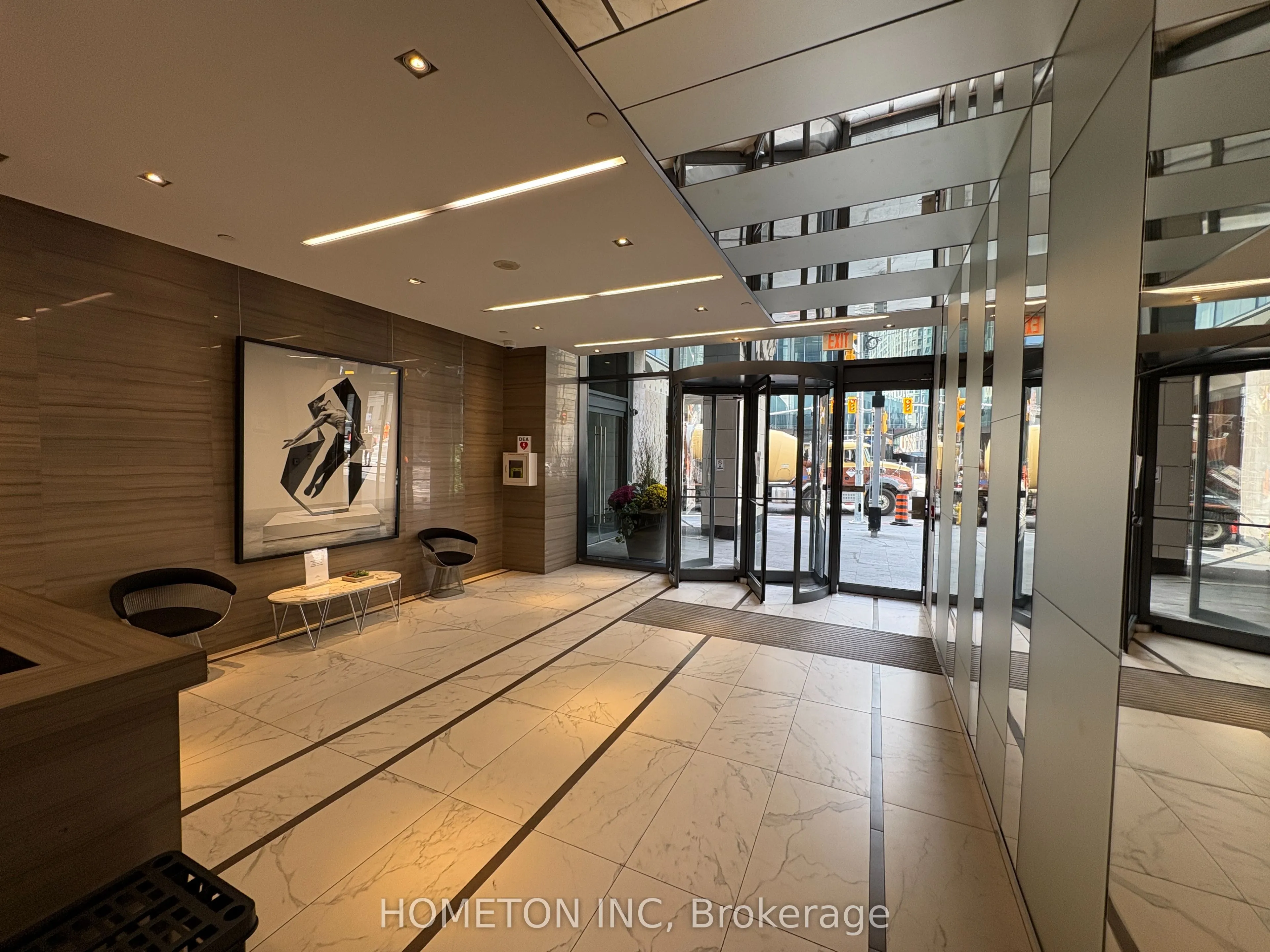 1 The Esplanade #1307