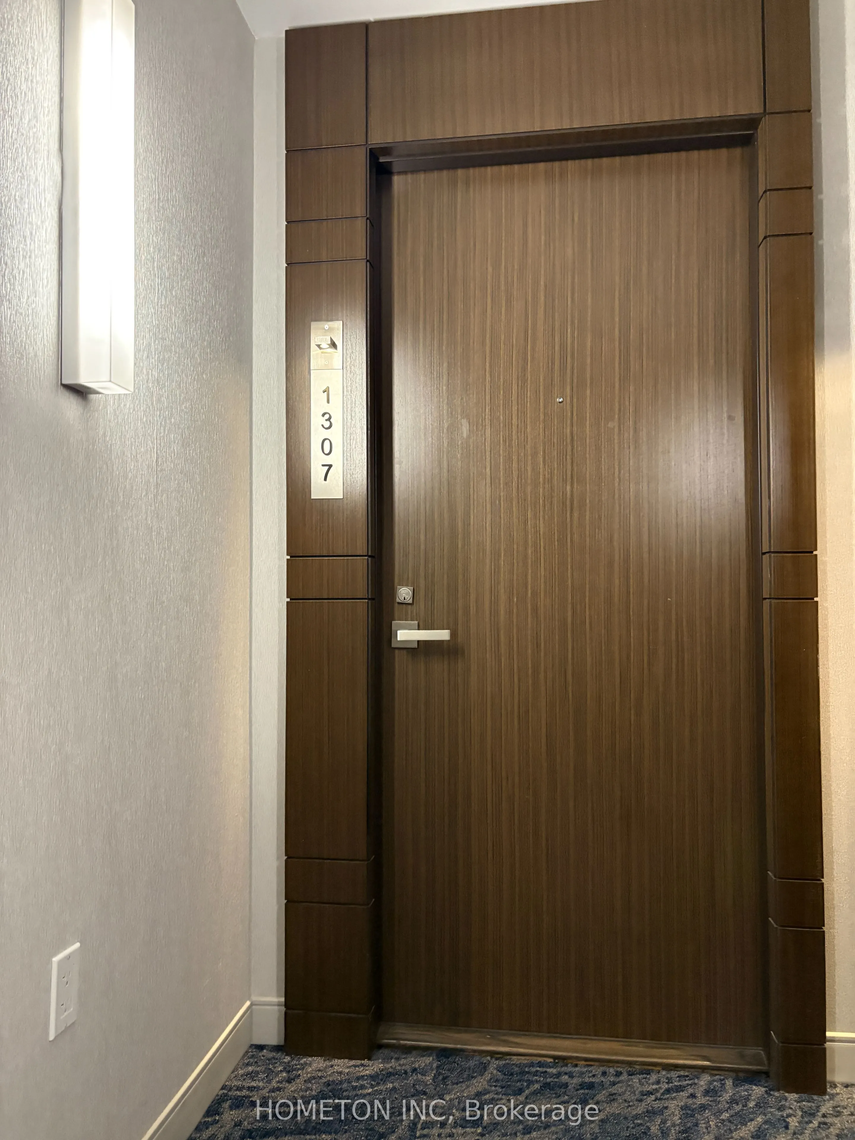 1 The Esplanade #1307