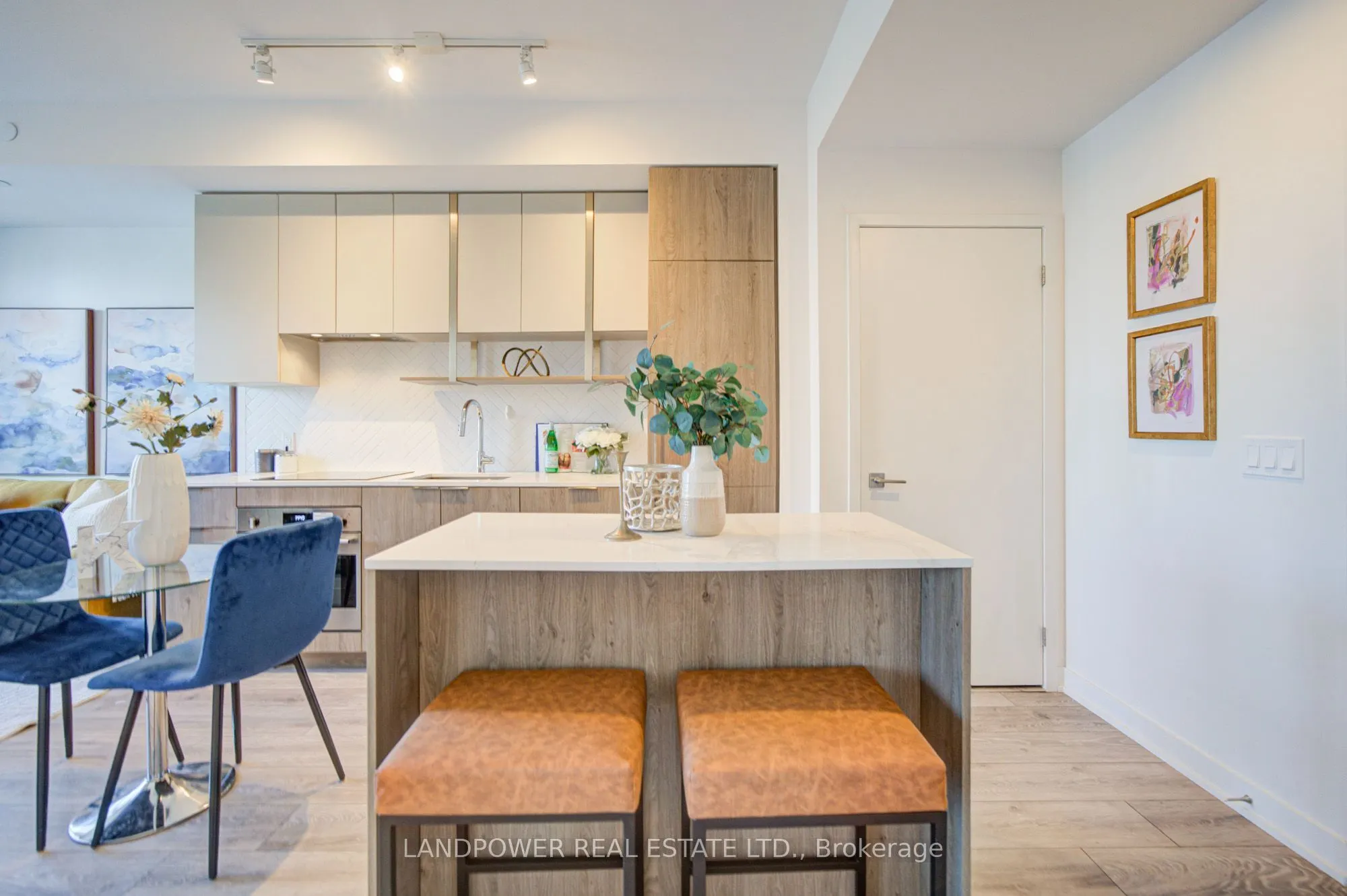 15 Holmes Avenue #1906