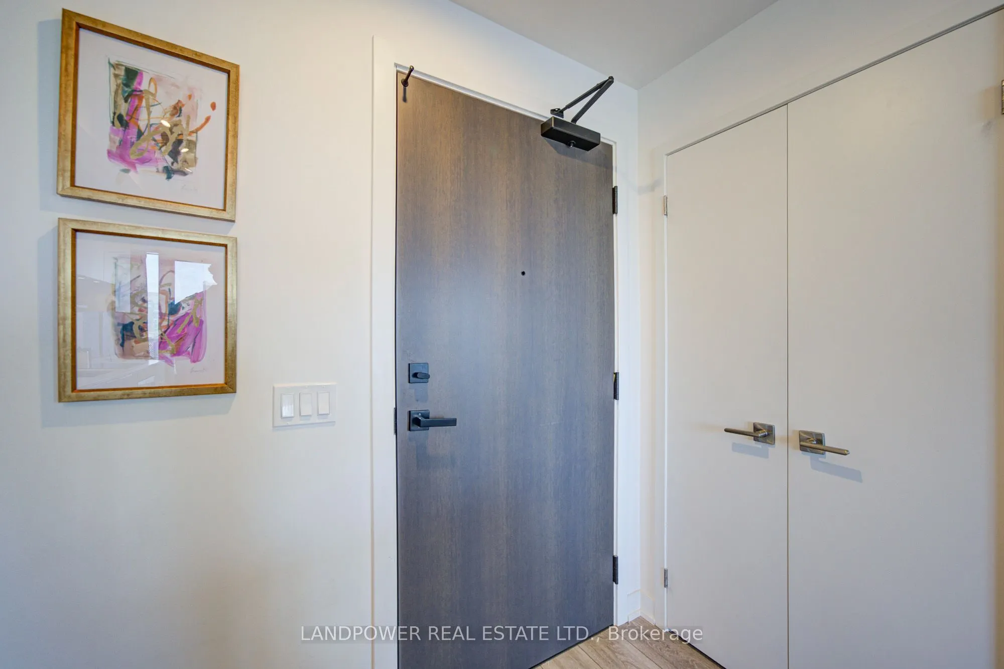 15 Holmes Avenue #1906