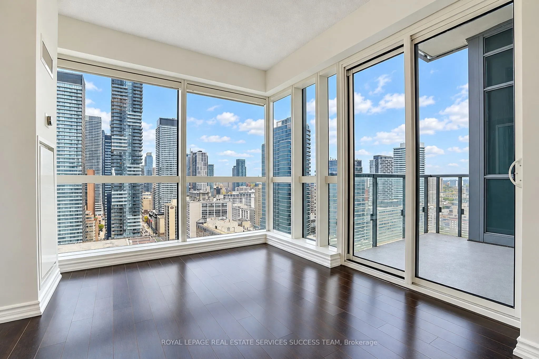386 Yonge Street #2801