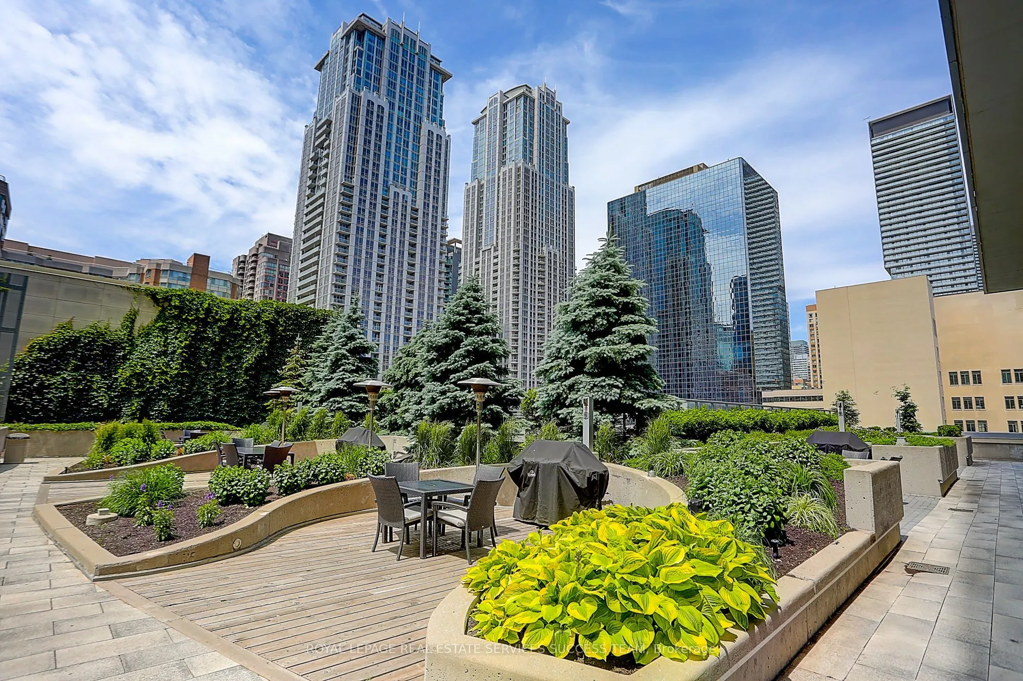 386 Yonge Street #2801