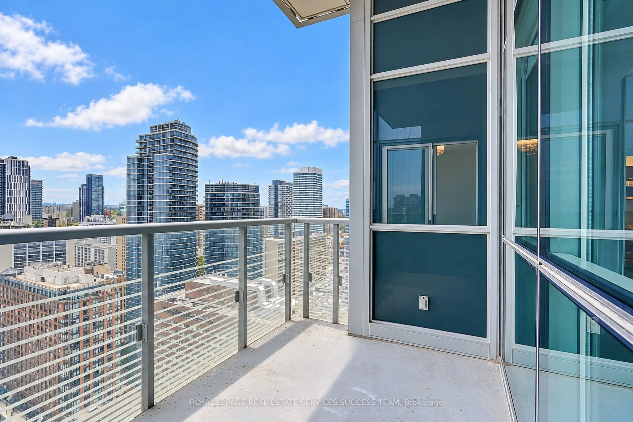 386 Yonge Street #2801