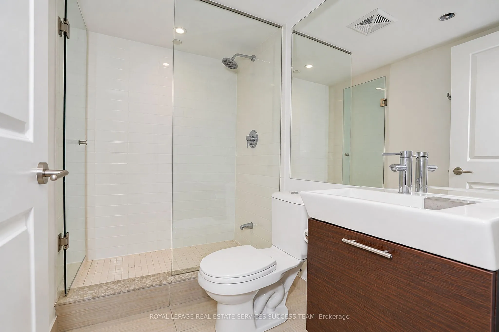 386 Yonge Street #2801