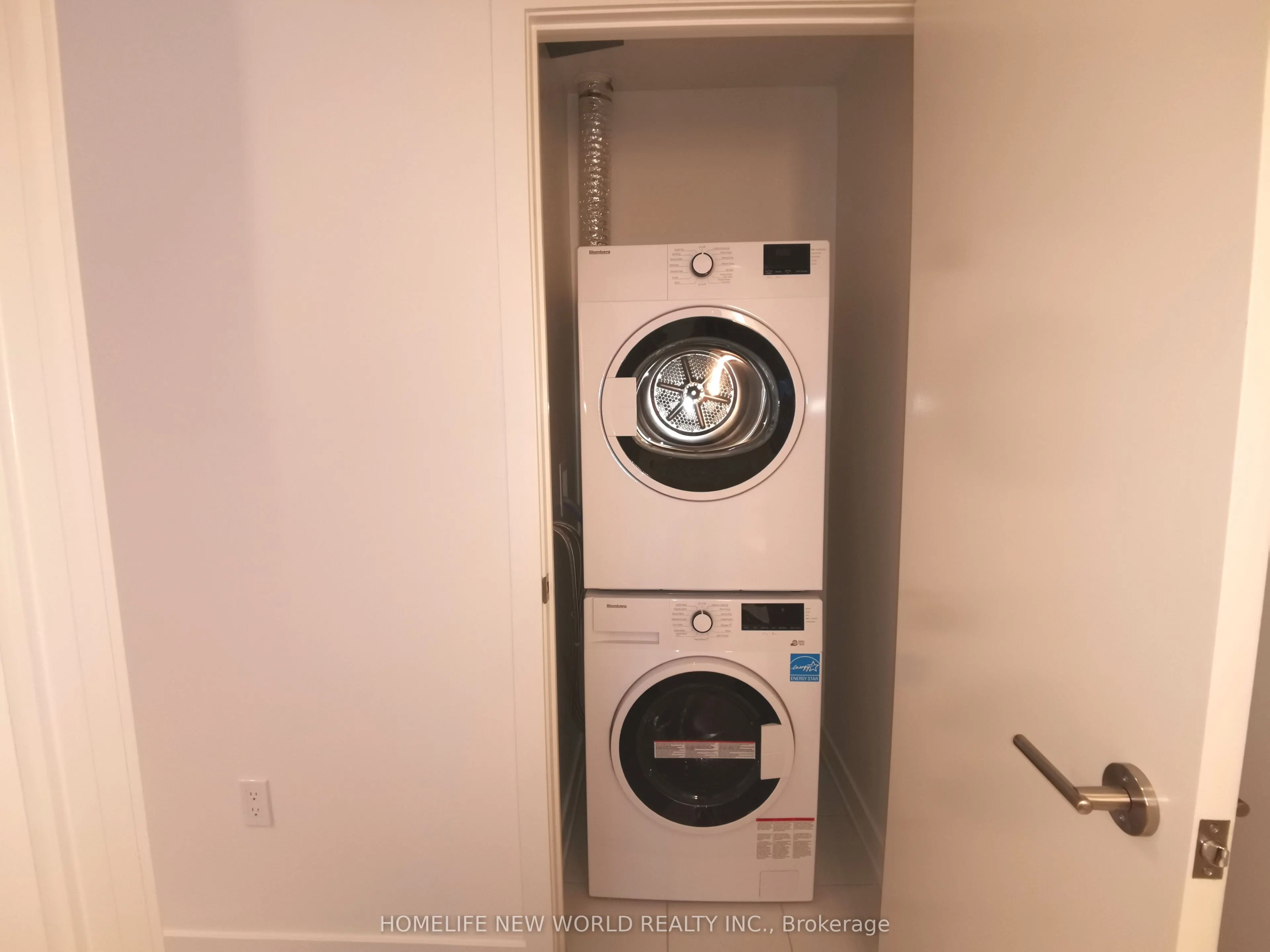 120 Broadway Avenue #1906