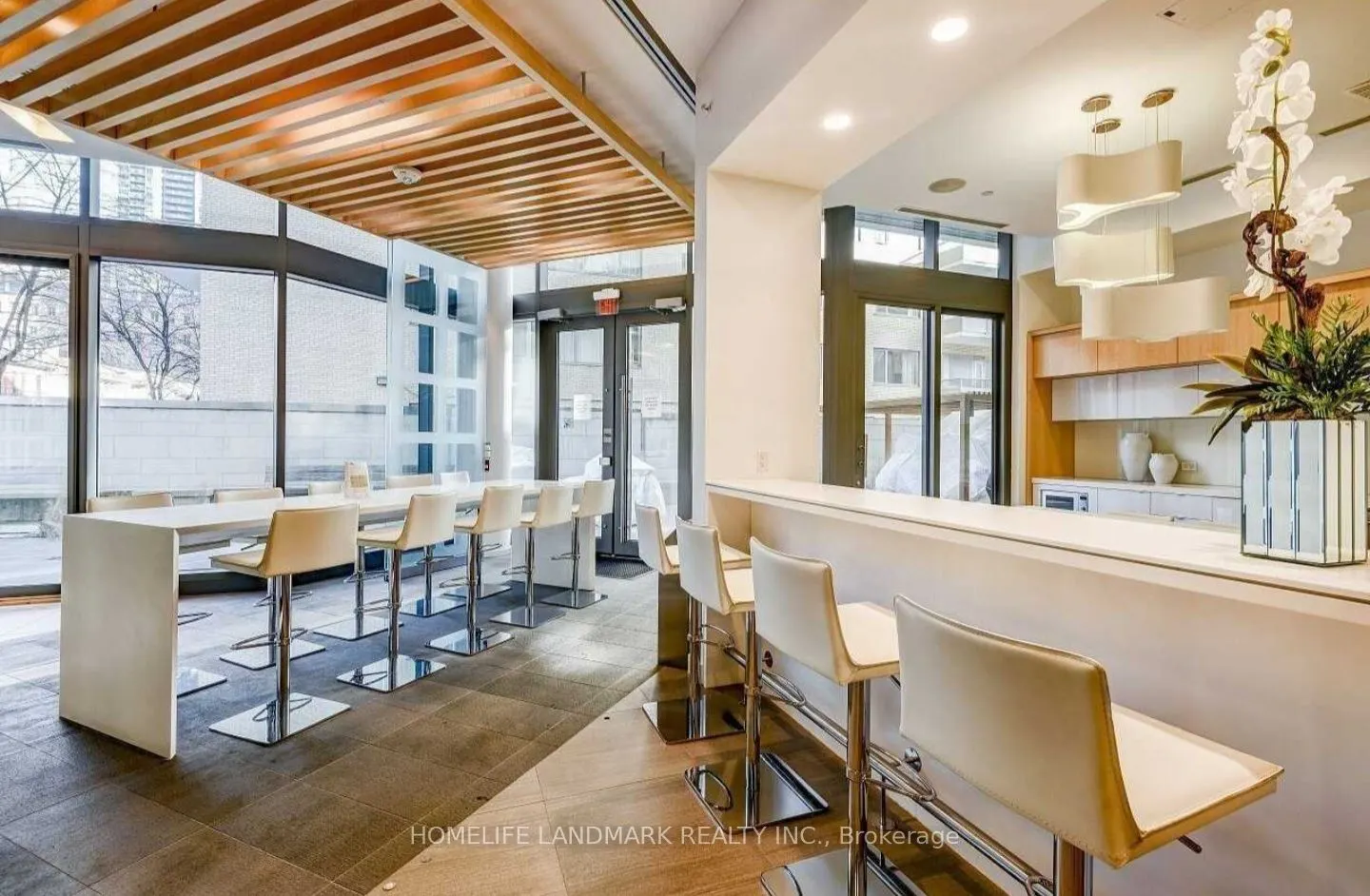 45 Charles Street E #906