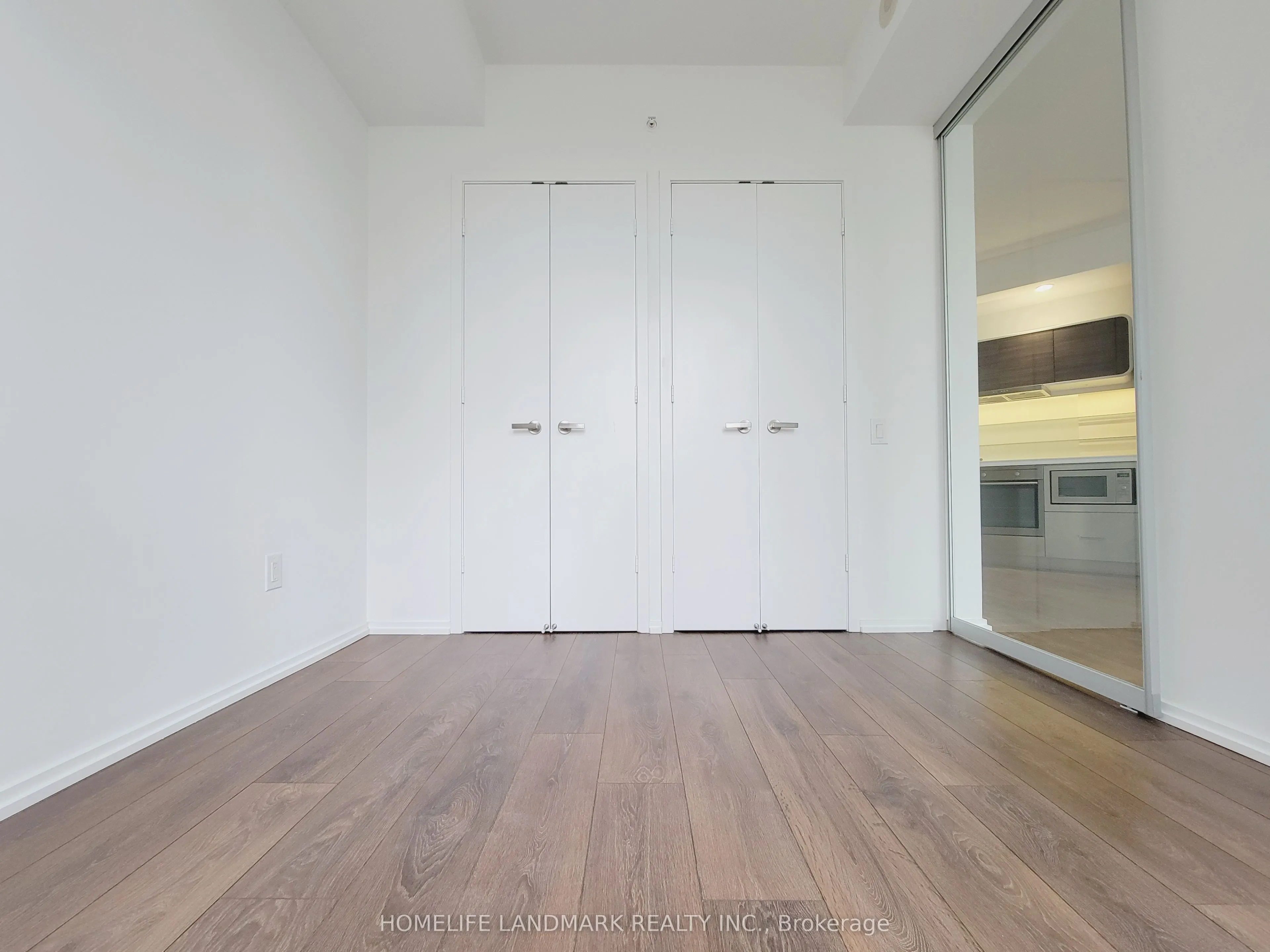 45 Charles Street E #906