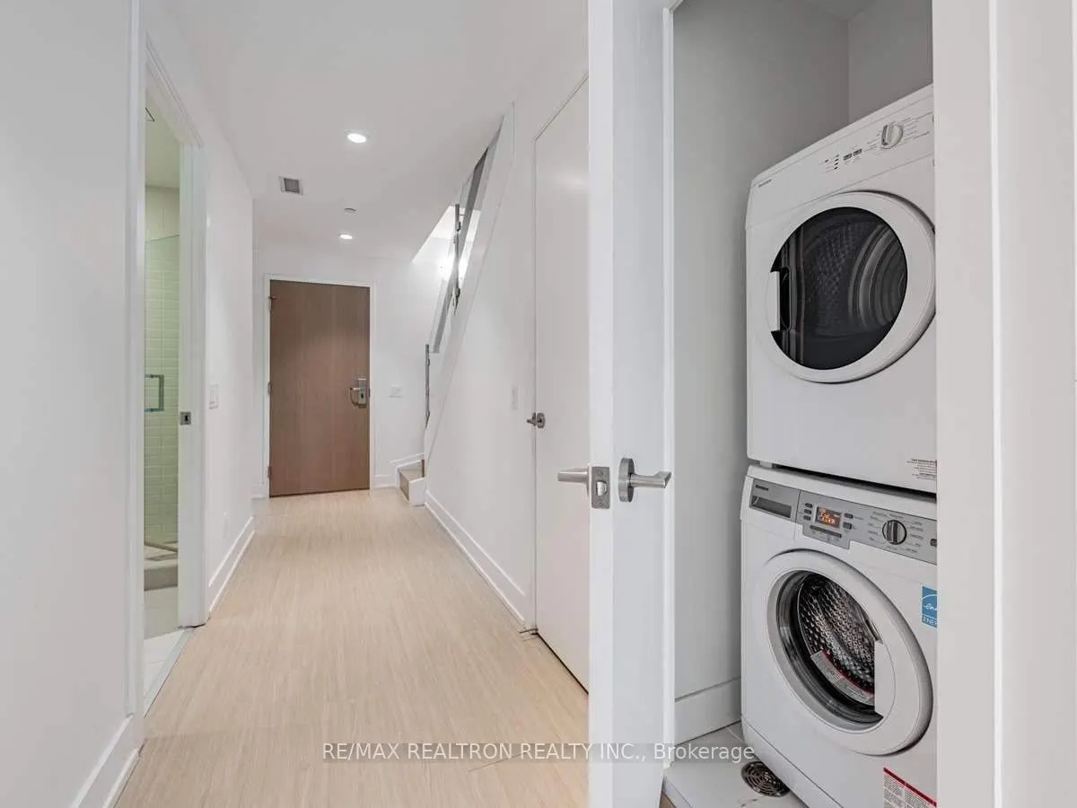 7 Grenville Street #513