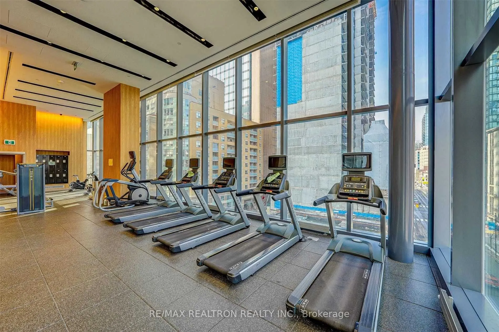 7 Grenville Street #513
