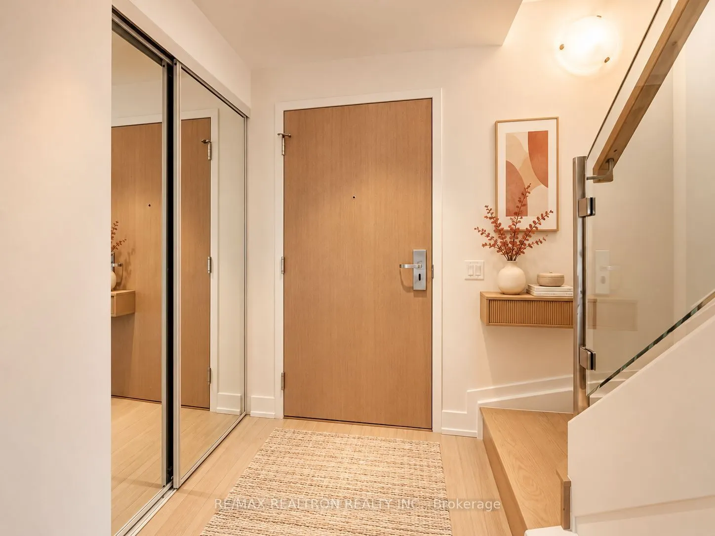7 Grenville Street #513