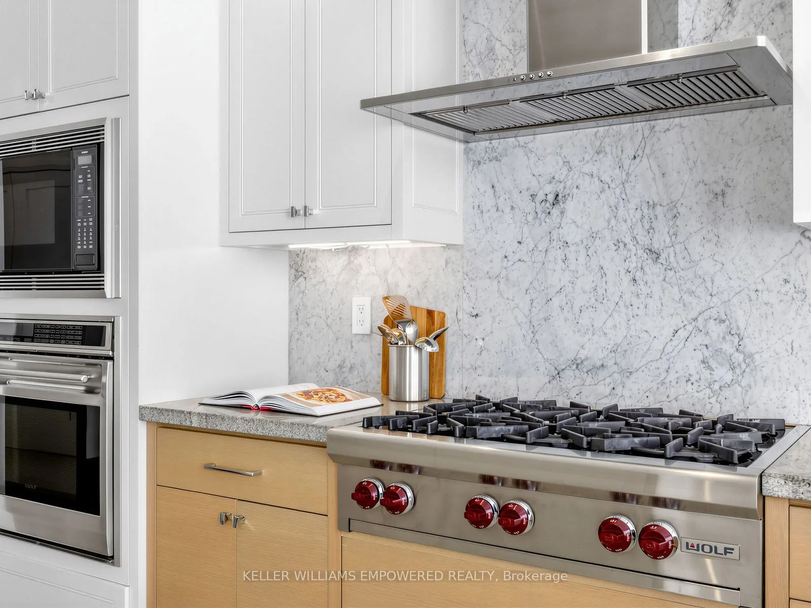 336 Spadina Road #303