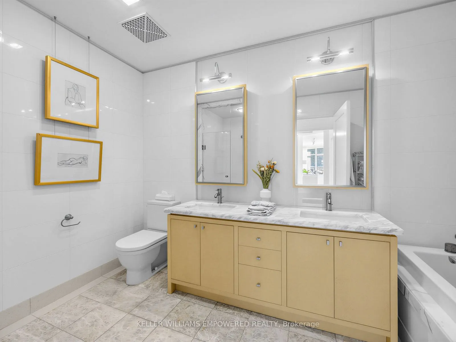 336 Spadina Road #303