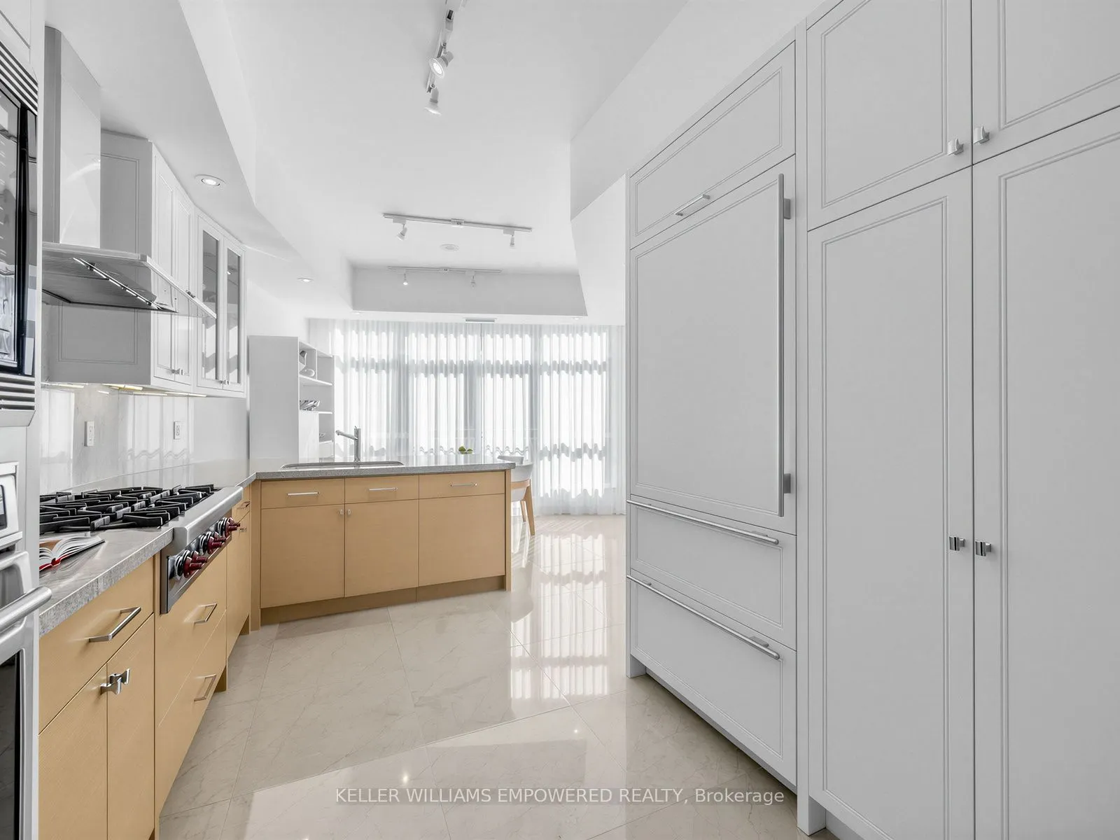 336 Spadina Road #303