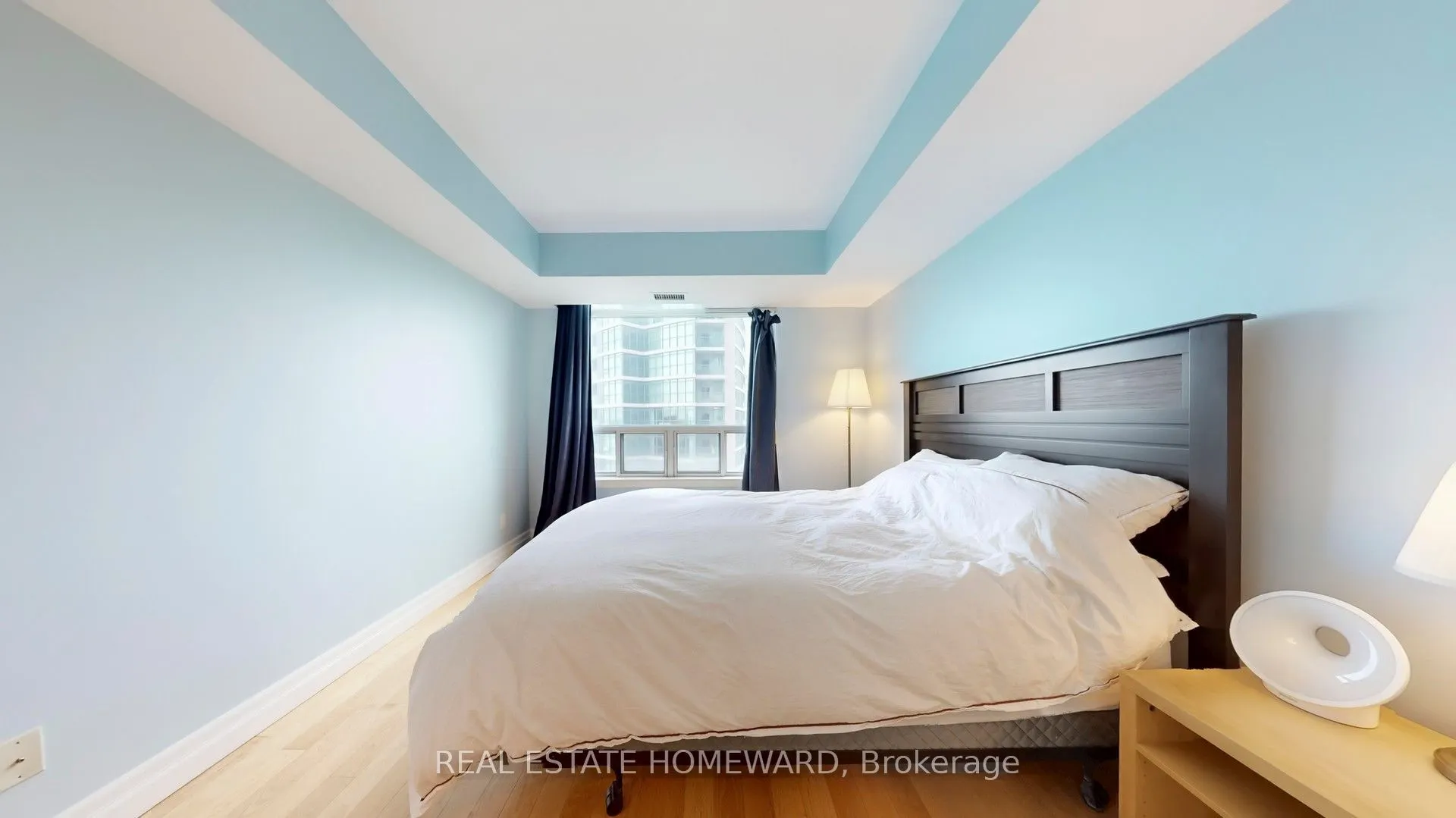 30 Harrison Garden Boulevard #1207