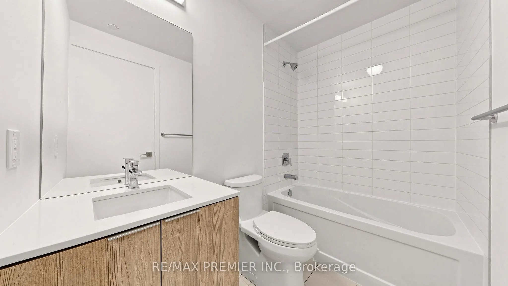 50 Ordnance Street #1105