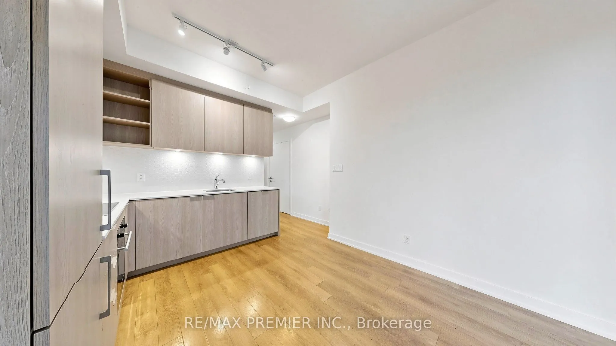 50 Ordnance Street #1105