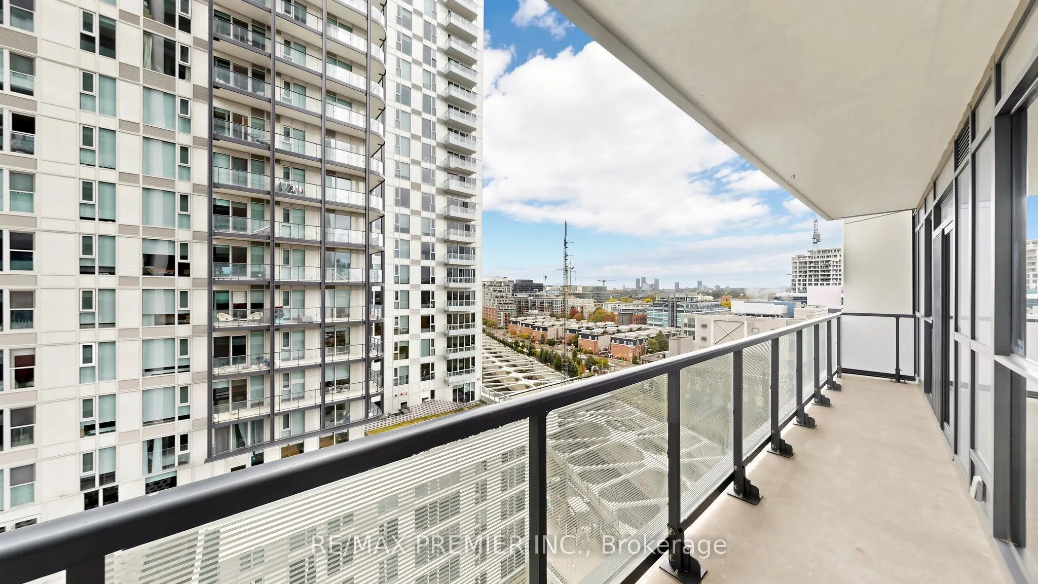 50 Ordnance Street #1105