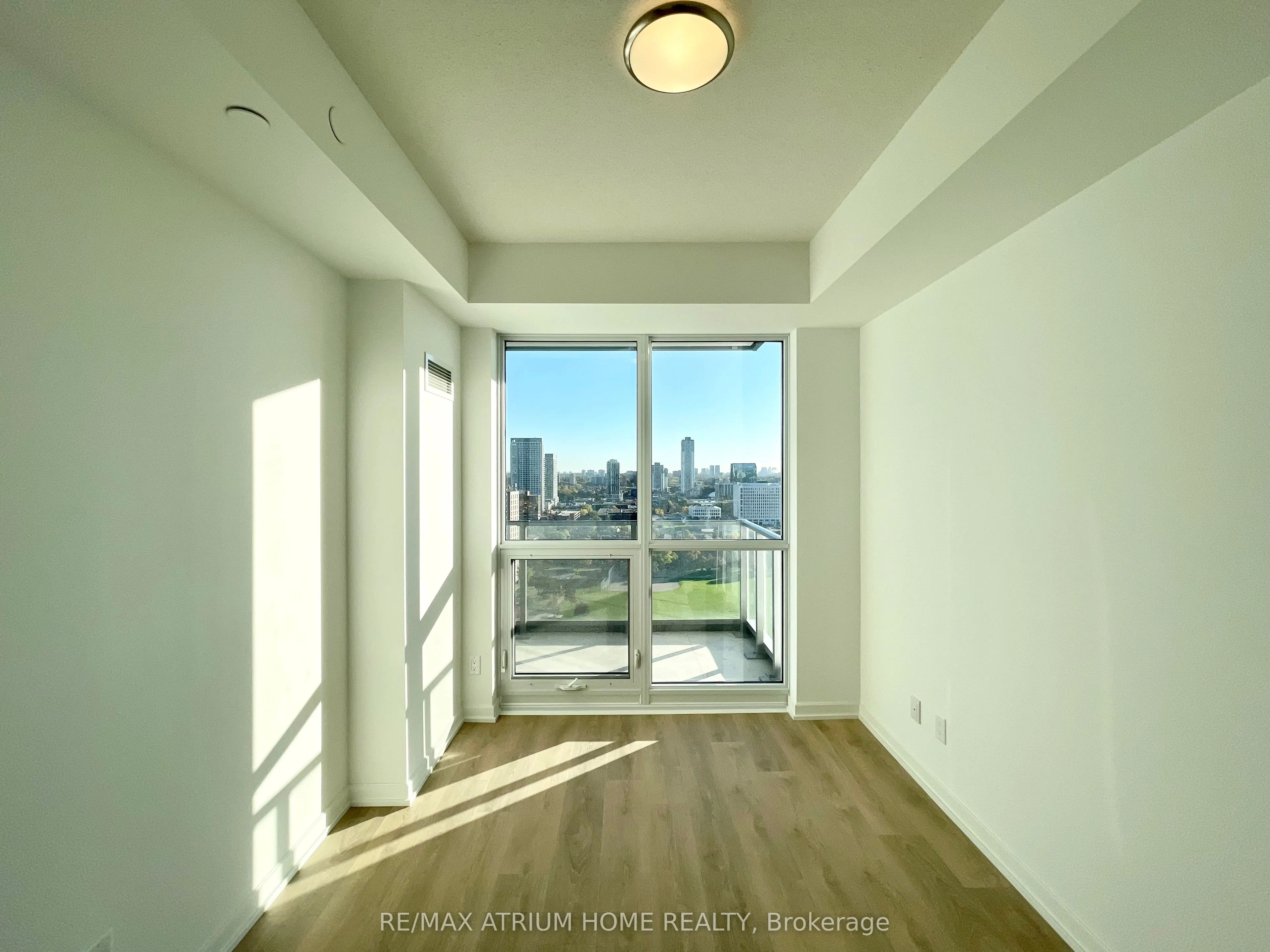 32 Forest Manor Road #1907