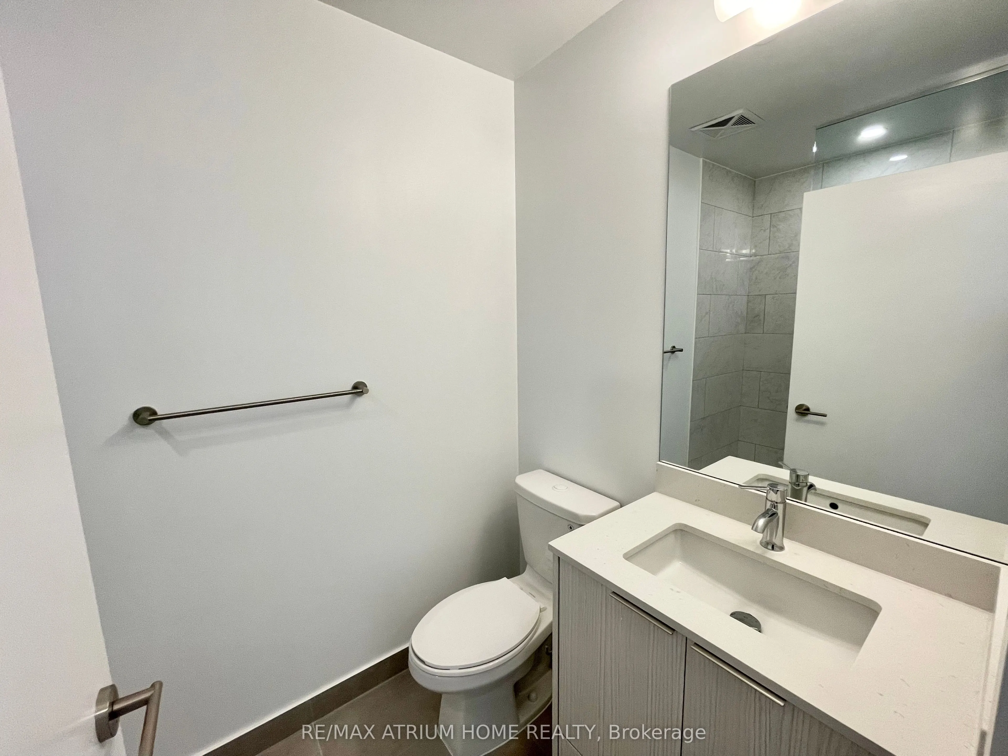 32 Forest Manor Road #1907