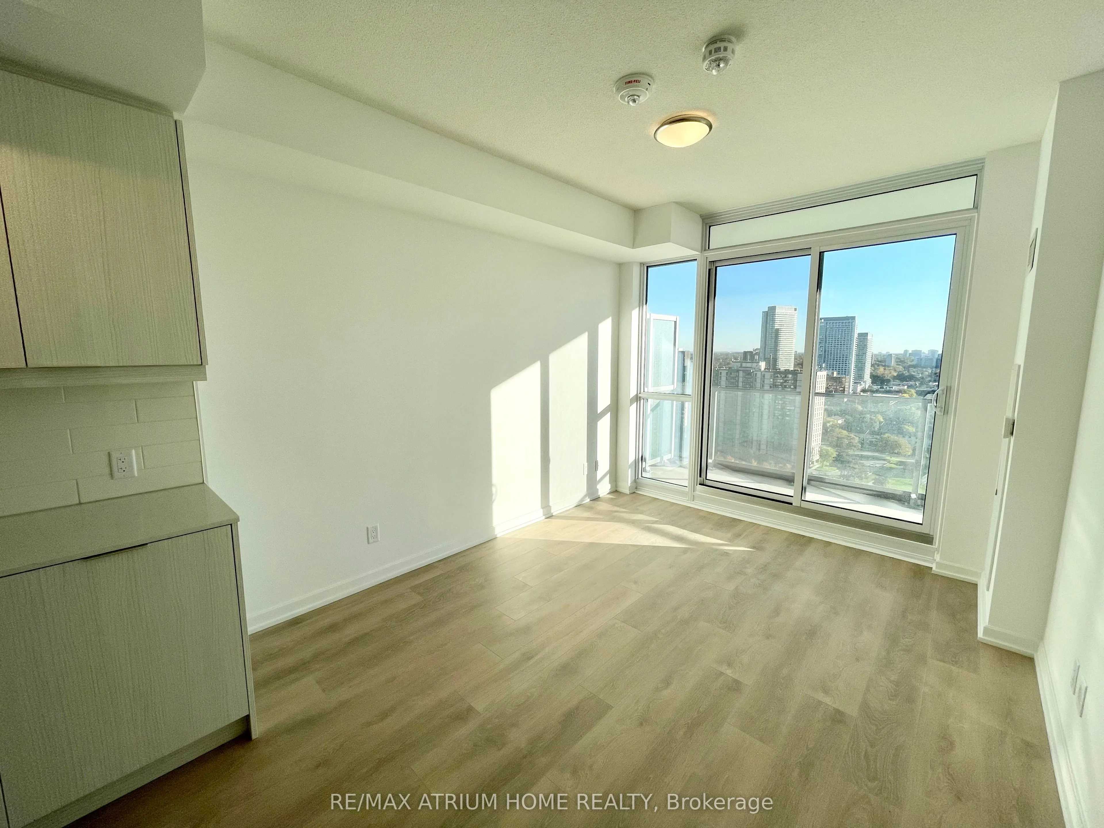 32 Forest Manor Road #1907