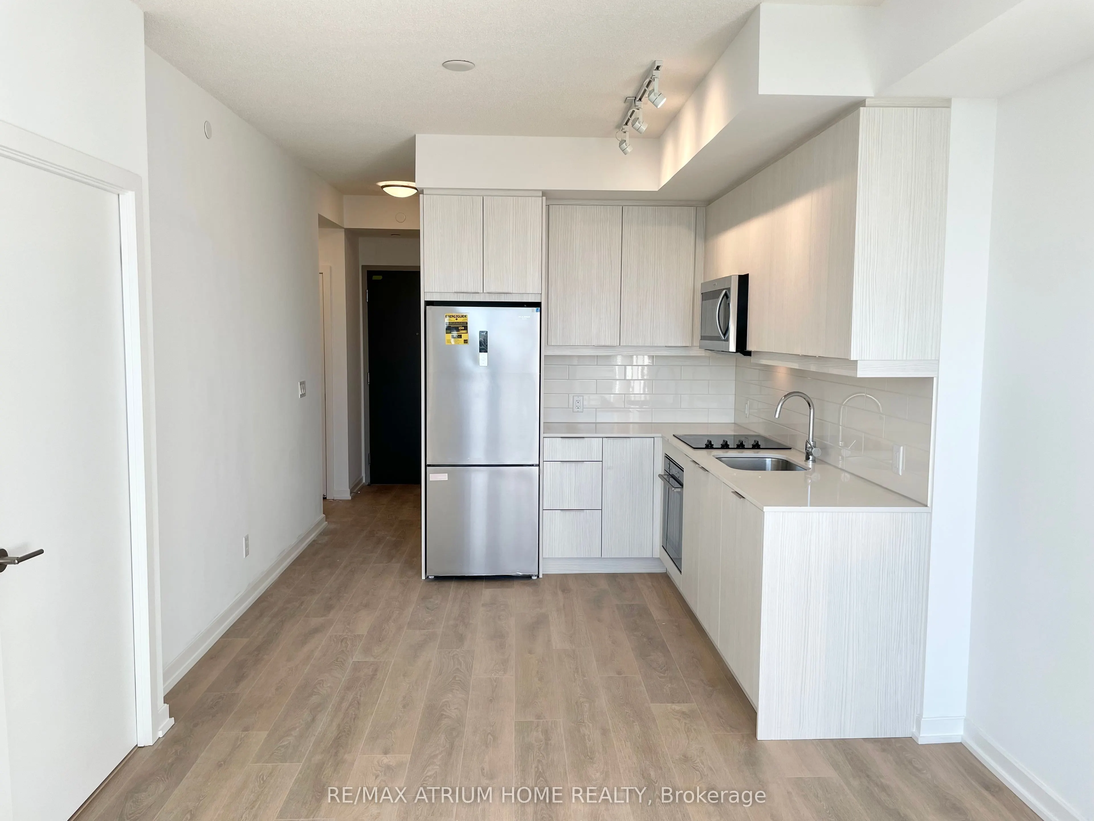 32 Forest Manor Road #1907