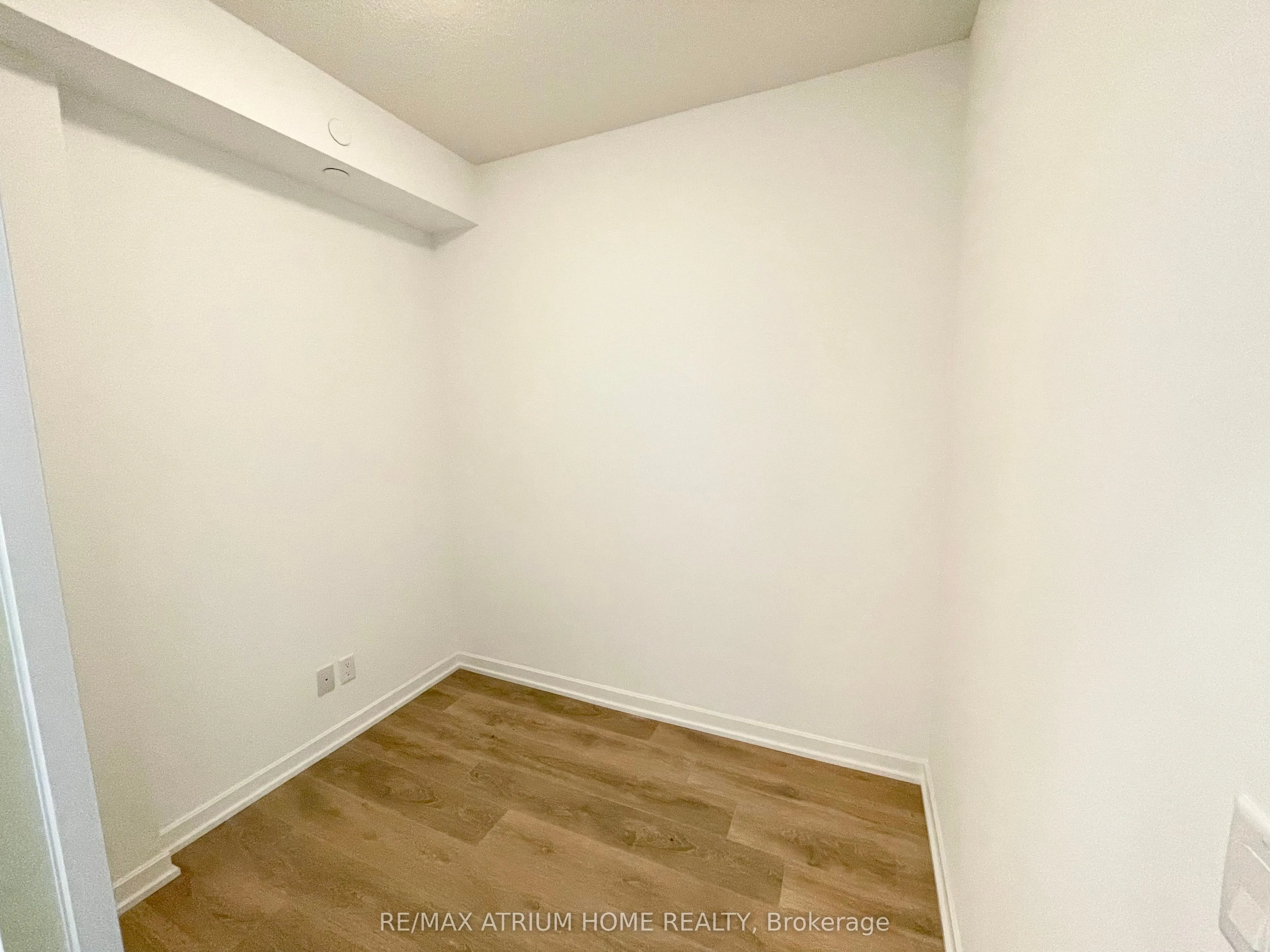 32 Forest Manor Road #1907