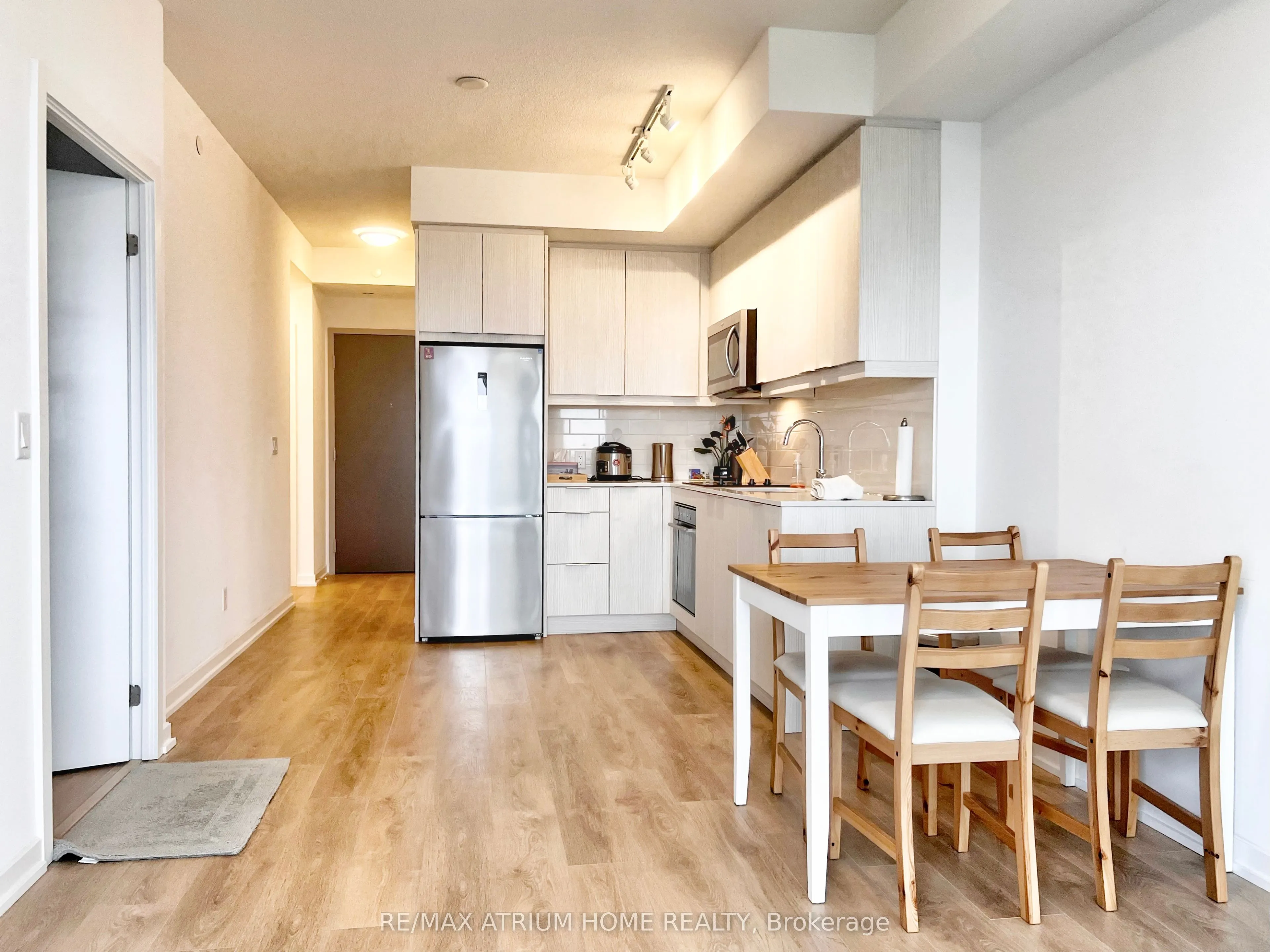 32 Forest Manor Road #1907