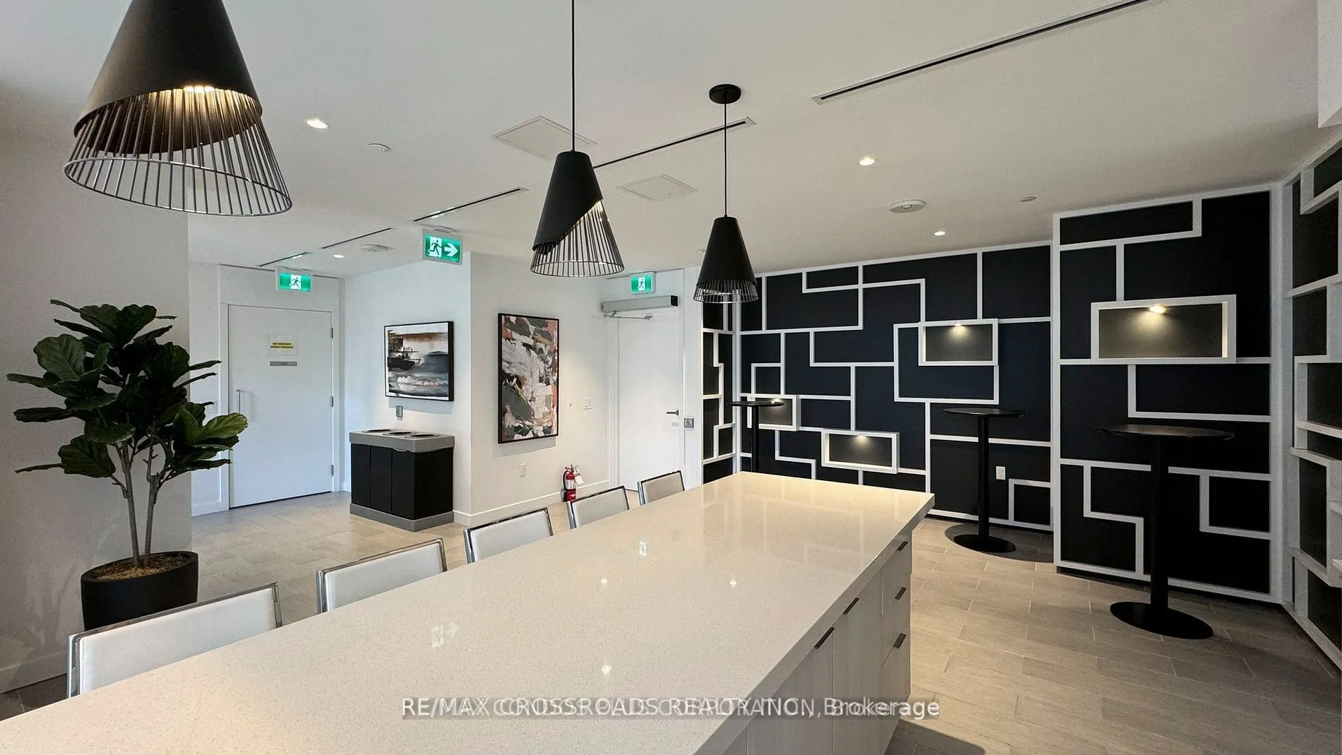 195 Redpath Avenue #2301