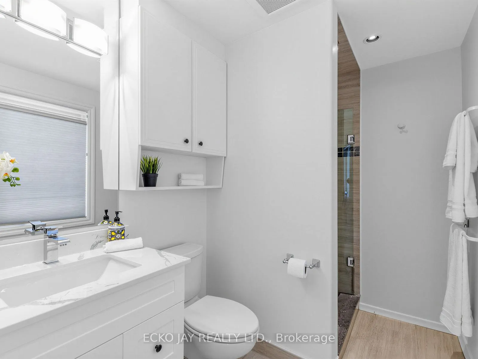 22 Meadowglade Crescent