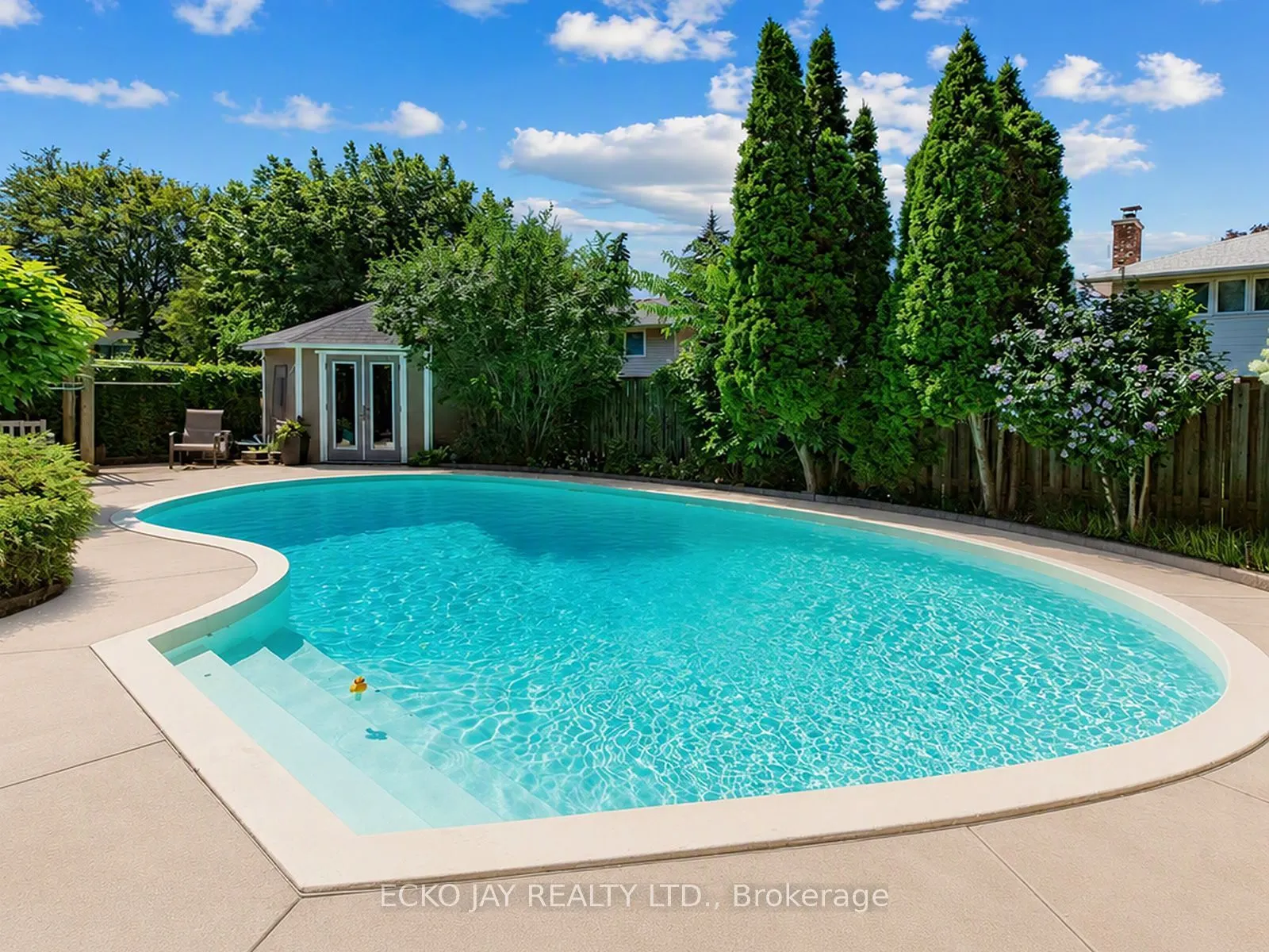 22 Meadowglade Crescent