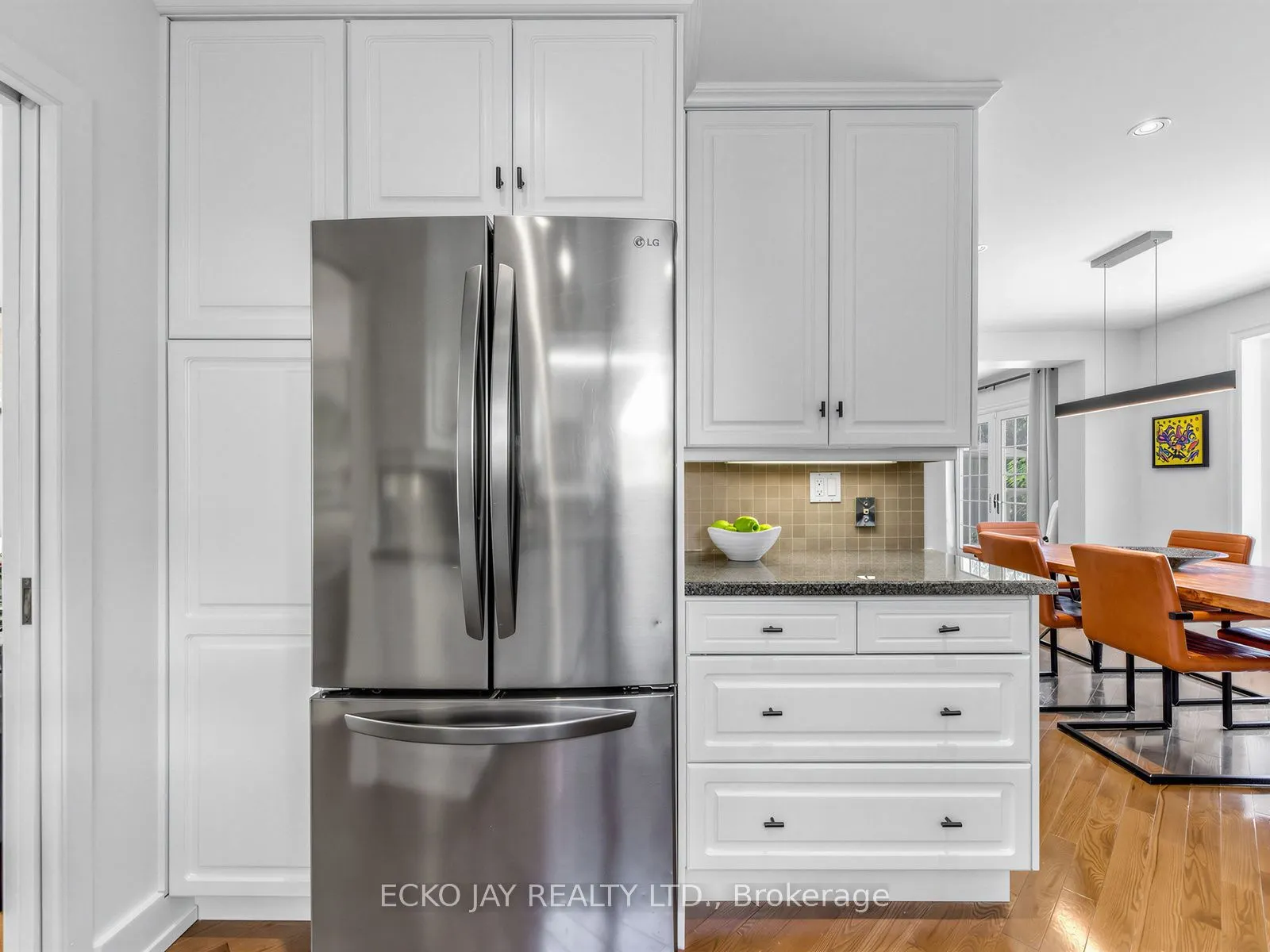 22 Meadowglade Crescent