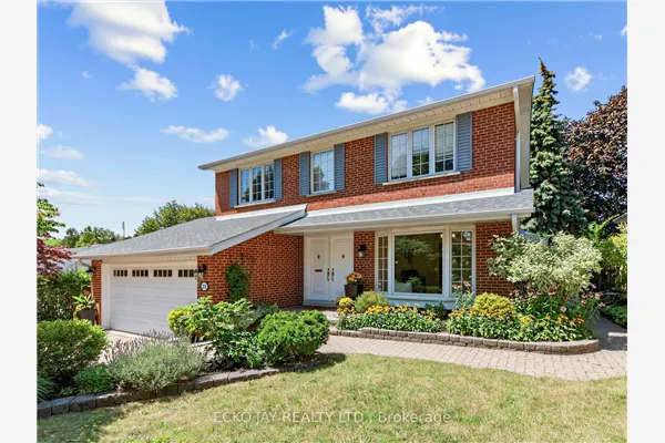 22 Meadowglade Crescent