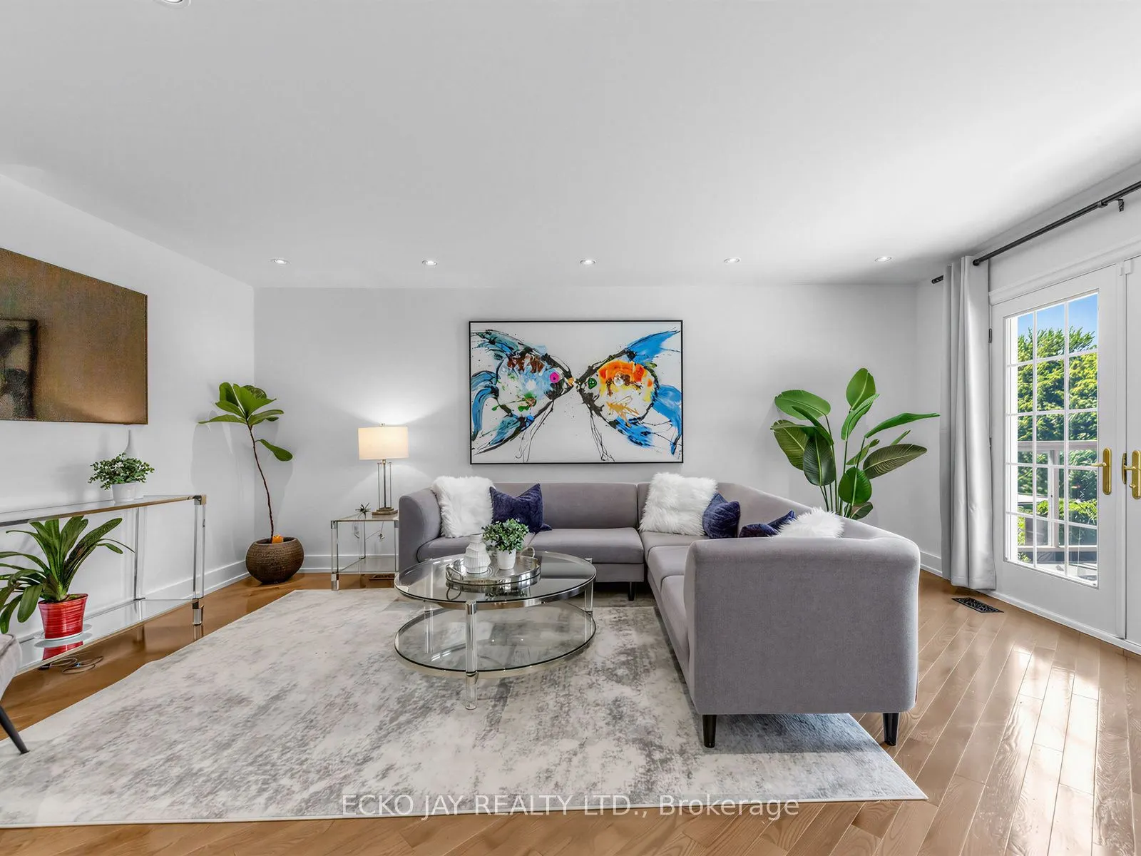 22 Meadowglade Crescent