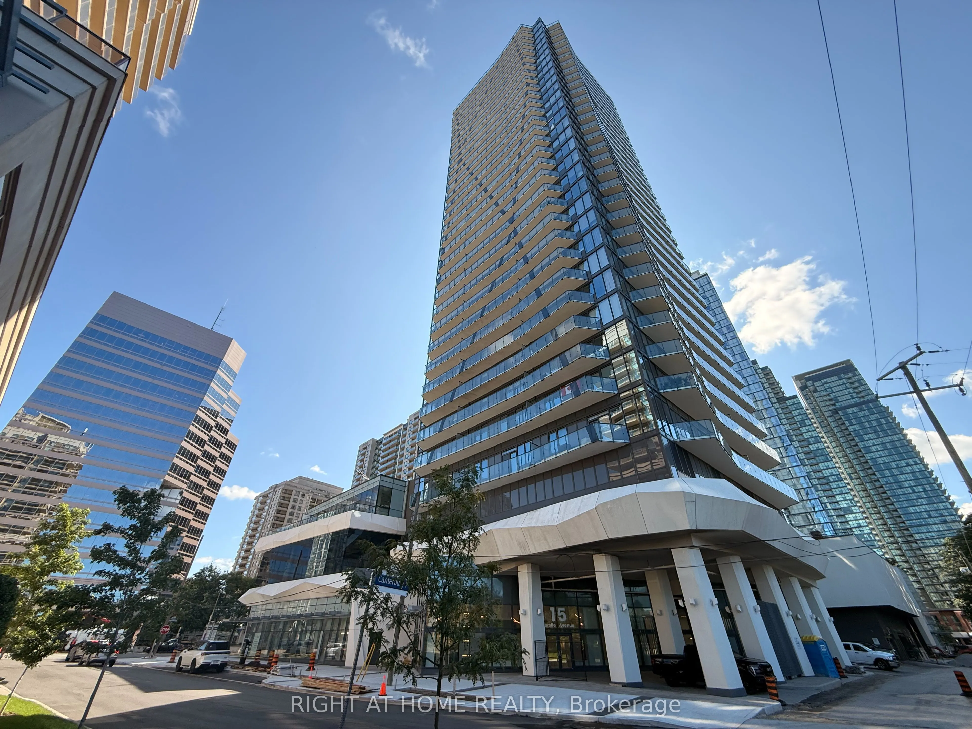 15 Ellerslie Avenue #2202