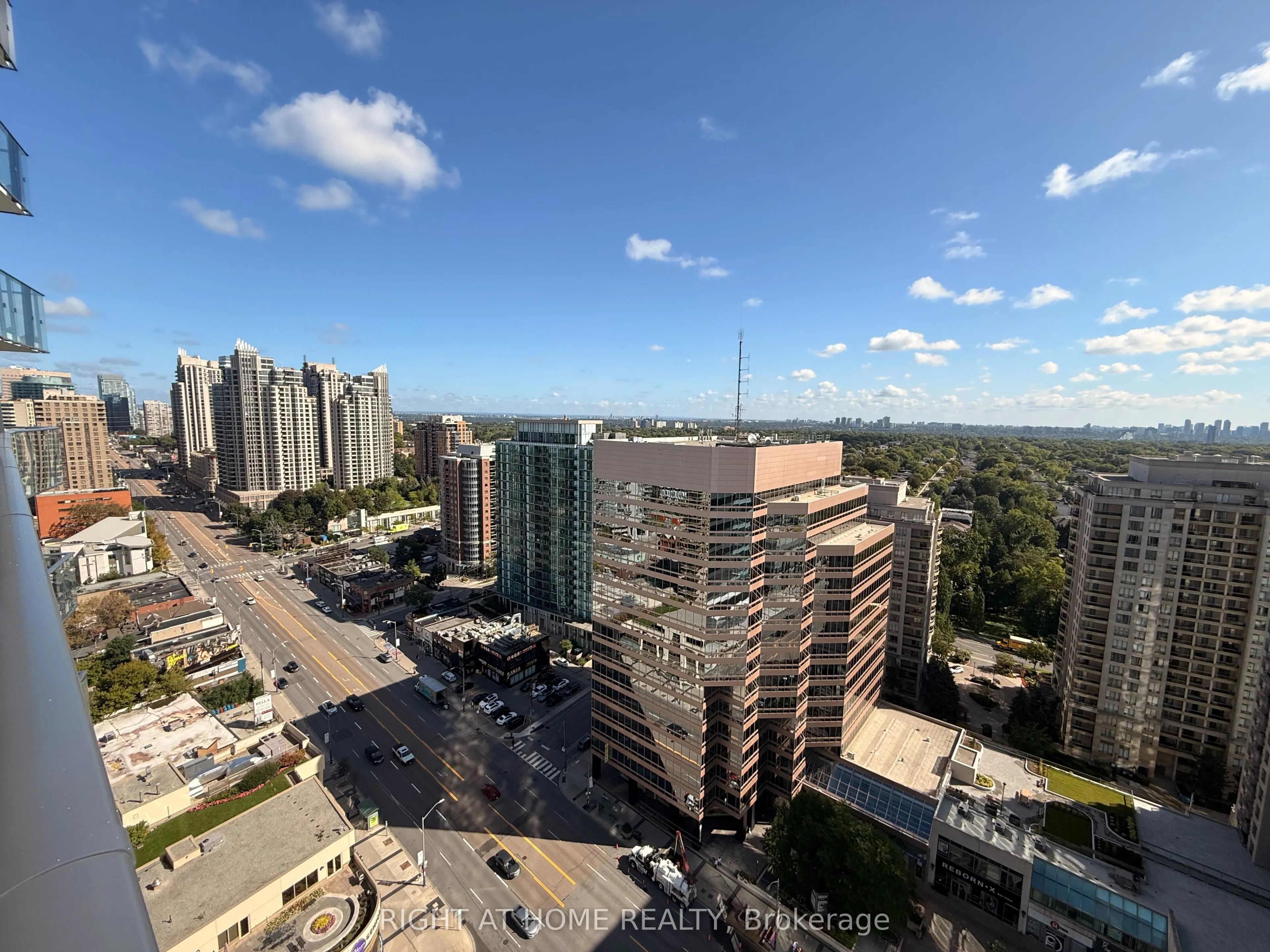 15 Ellerslie Avenue #2202