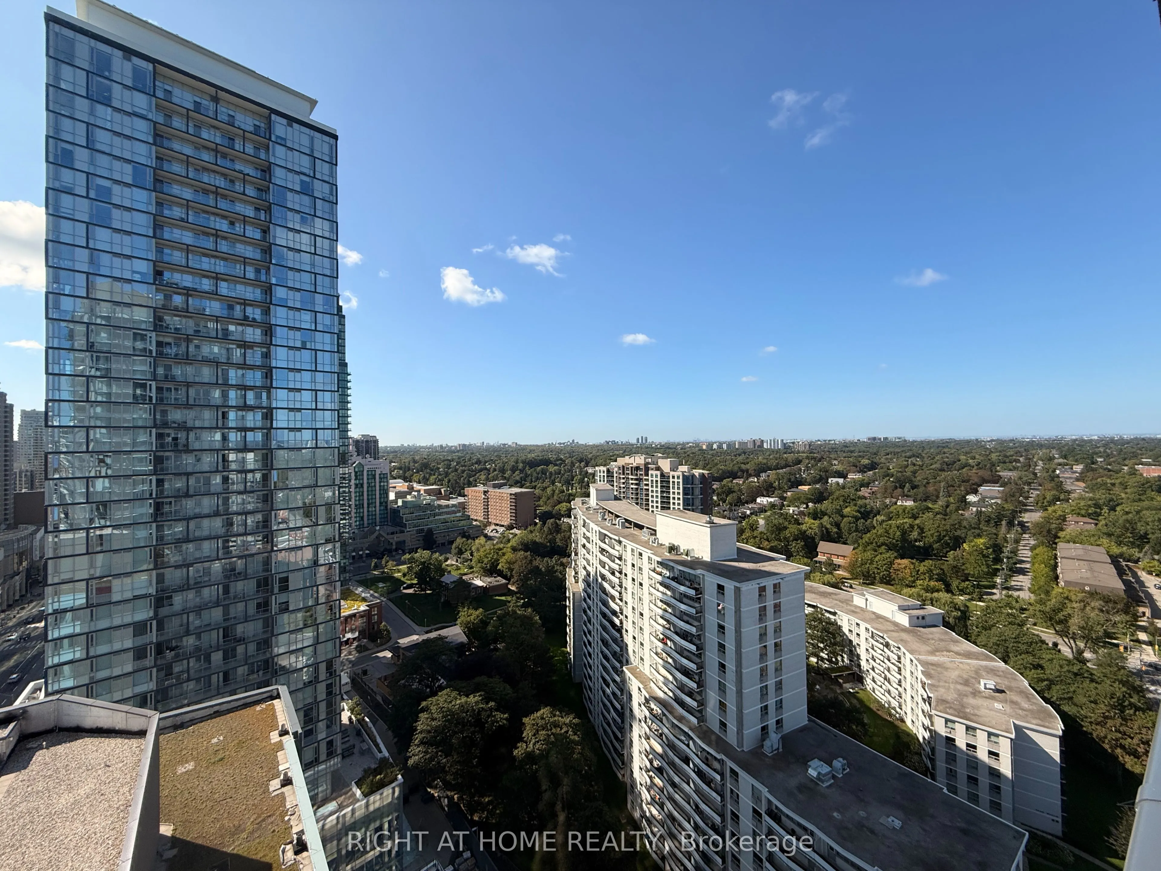 15 Ellerslie Avenue #2202