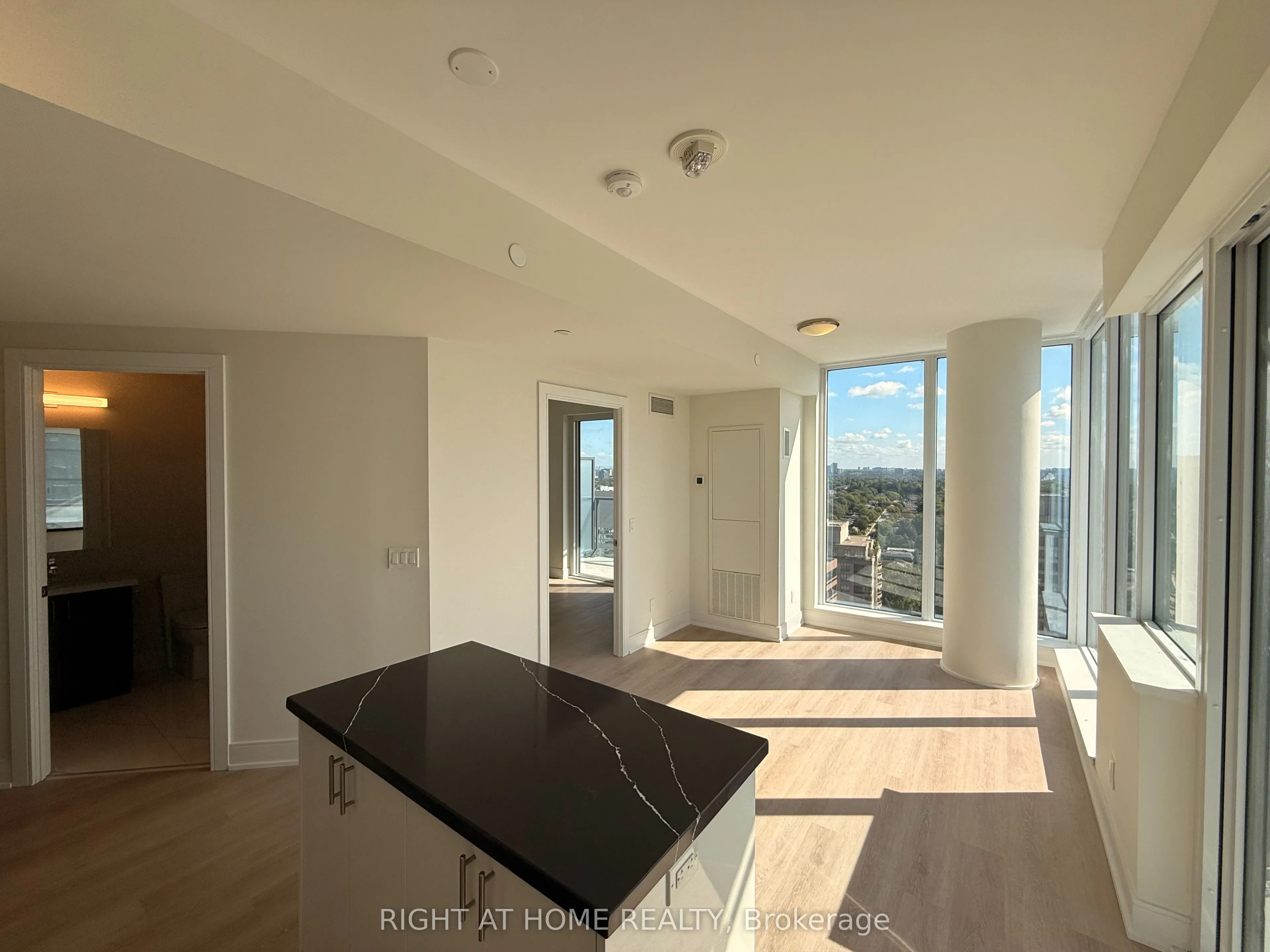 15 Ellerslie Avenue #2202