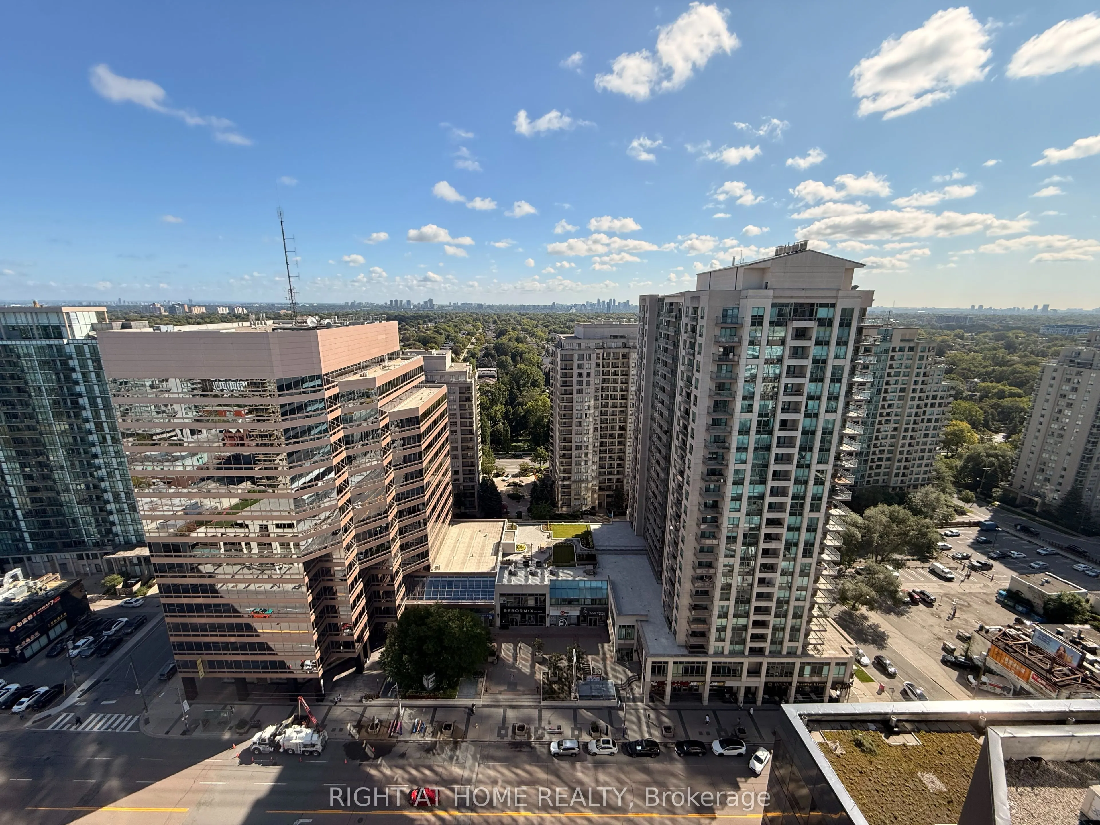 15 Ellerslie Avenue #2202