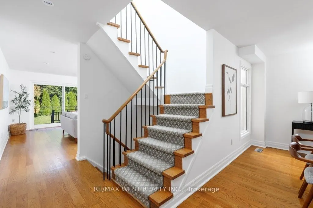 256 Erskine Avenue