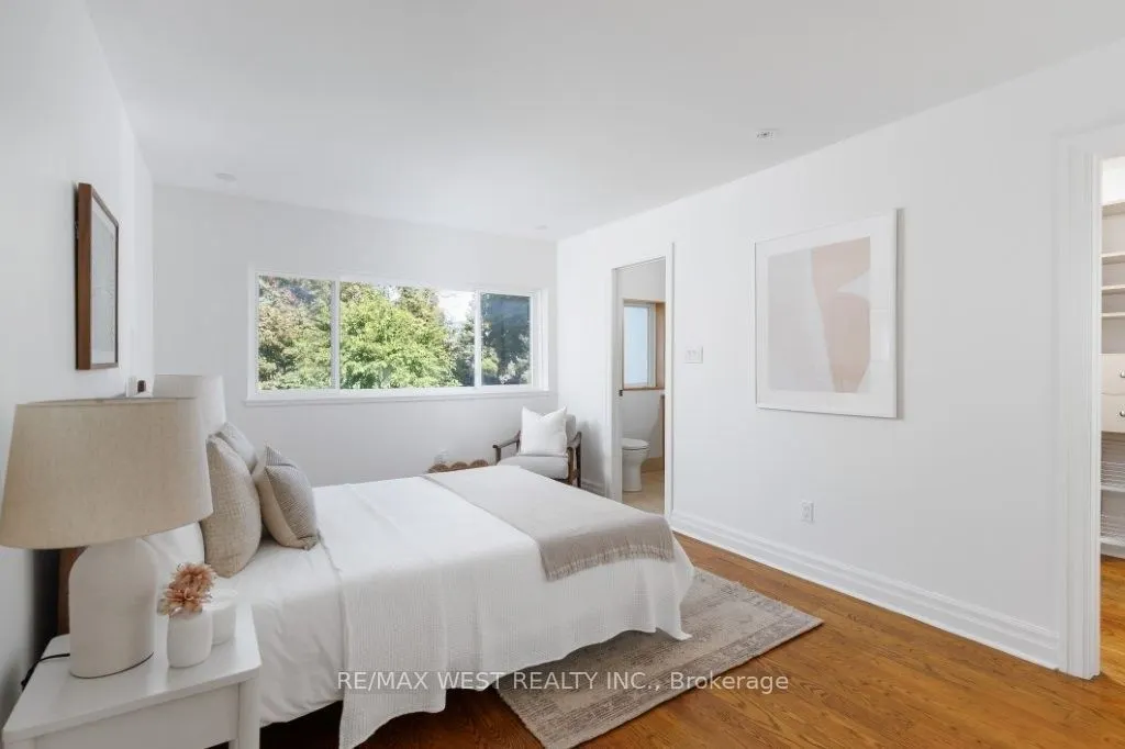 256 Erskine Avenue