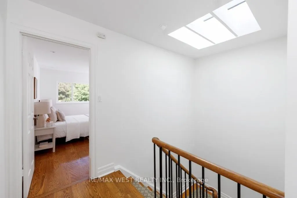 256 Erskine Avenue