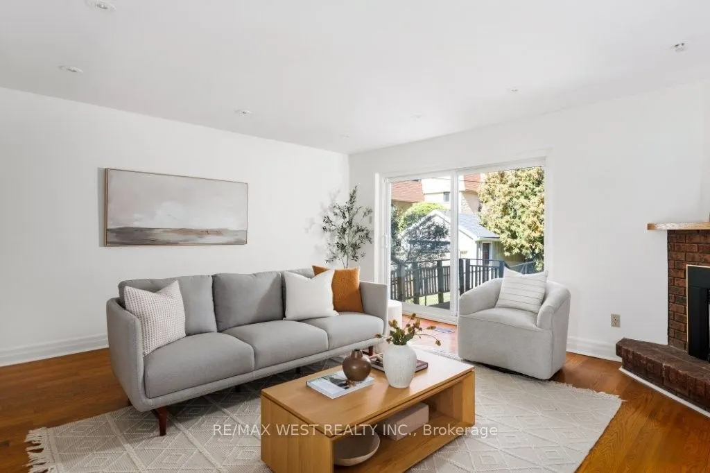 256 Erskine Avenue