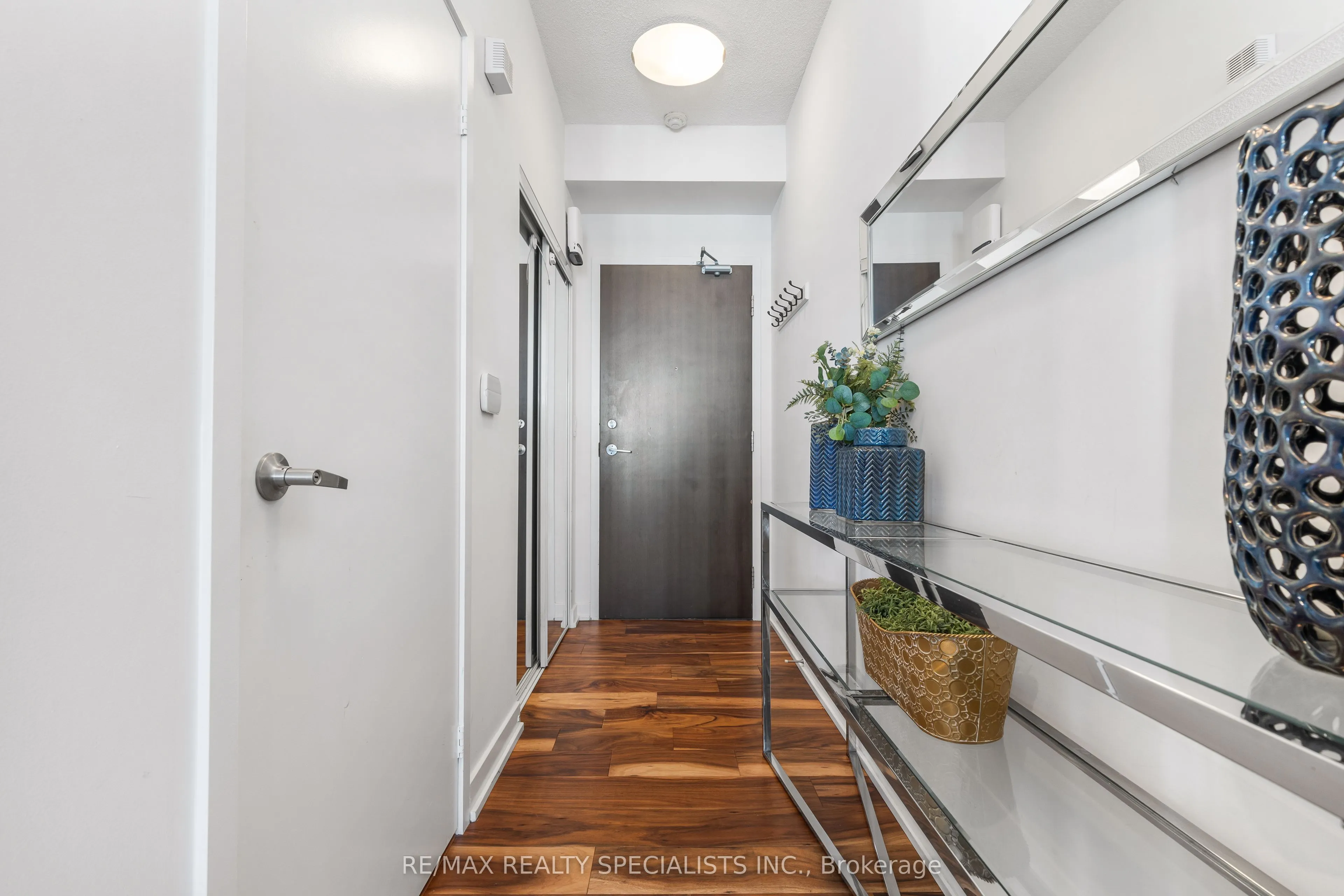 38 Dan Leckie Way #2908