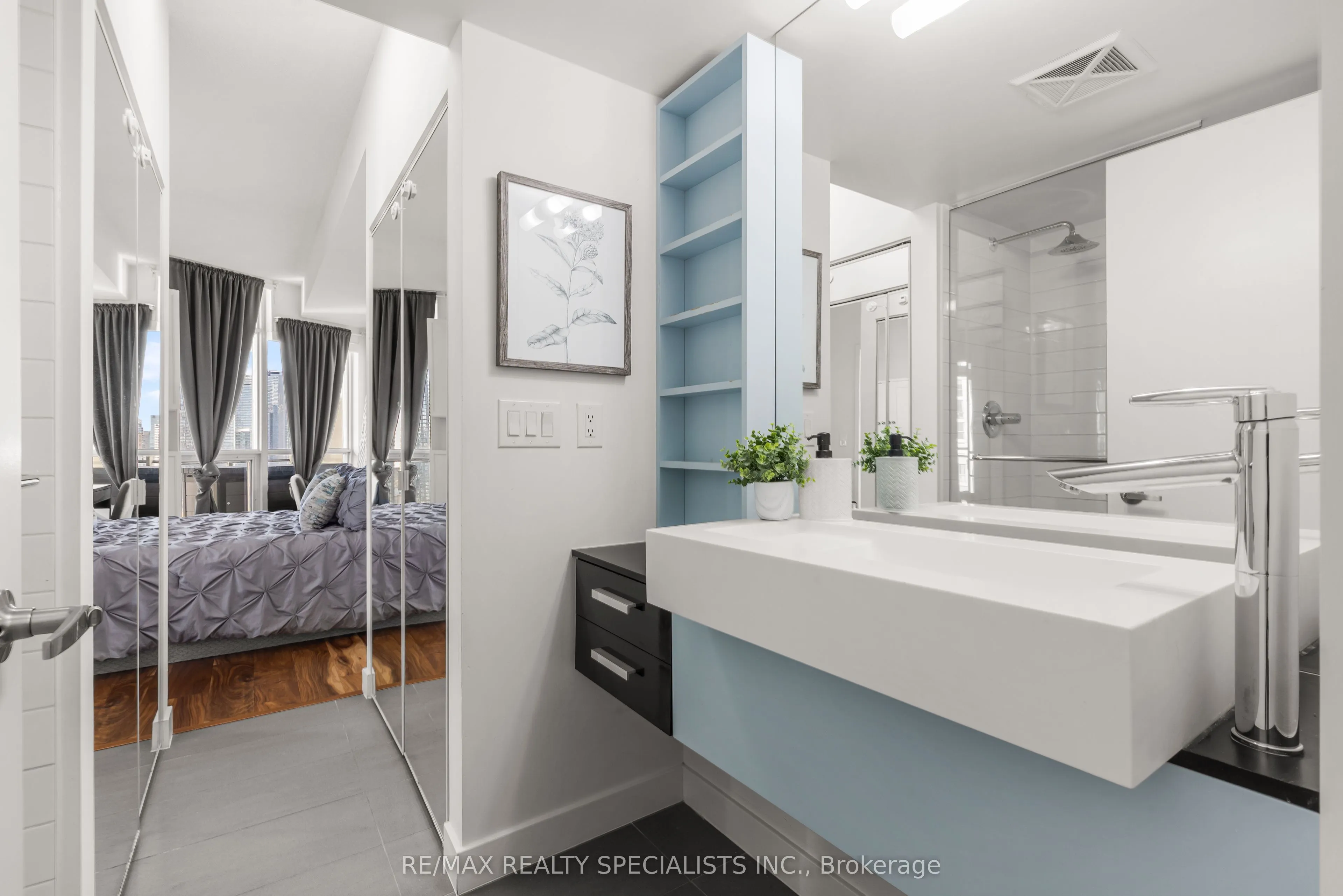 38 Dan Leckie Way #2908