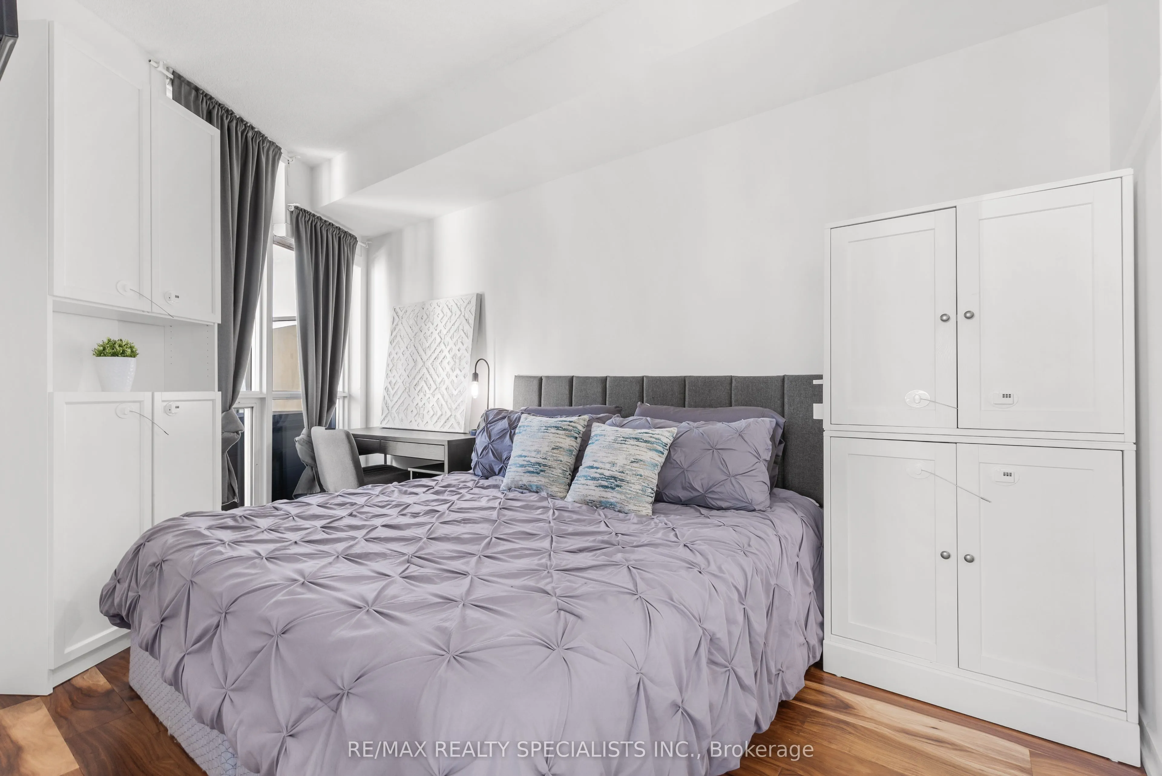 38 Dan Leckie Way #2908