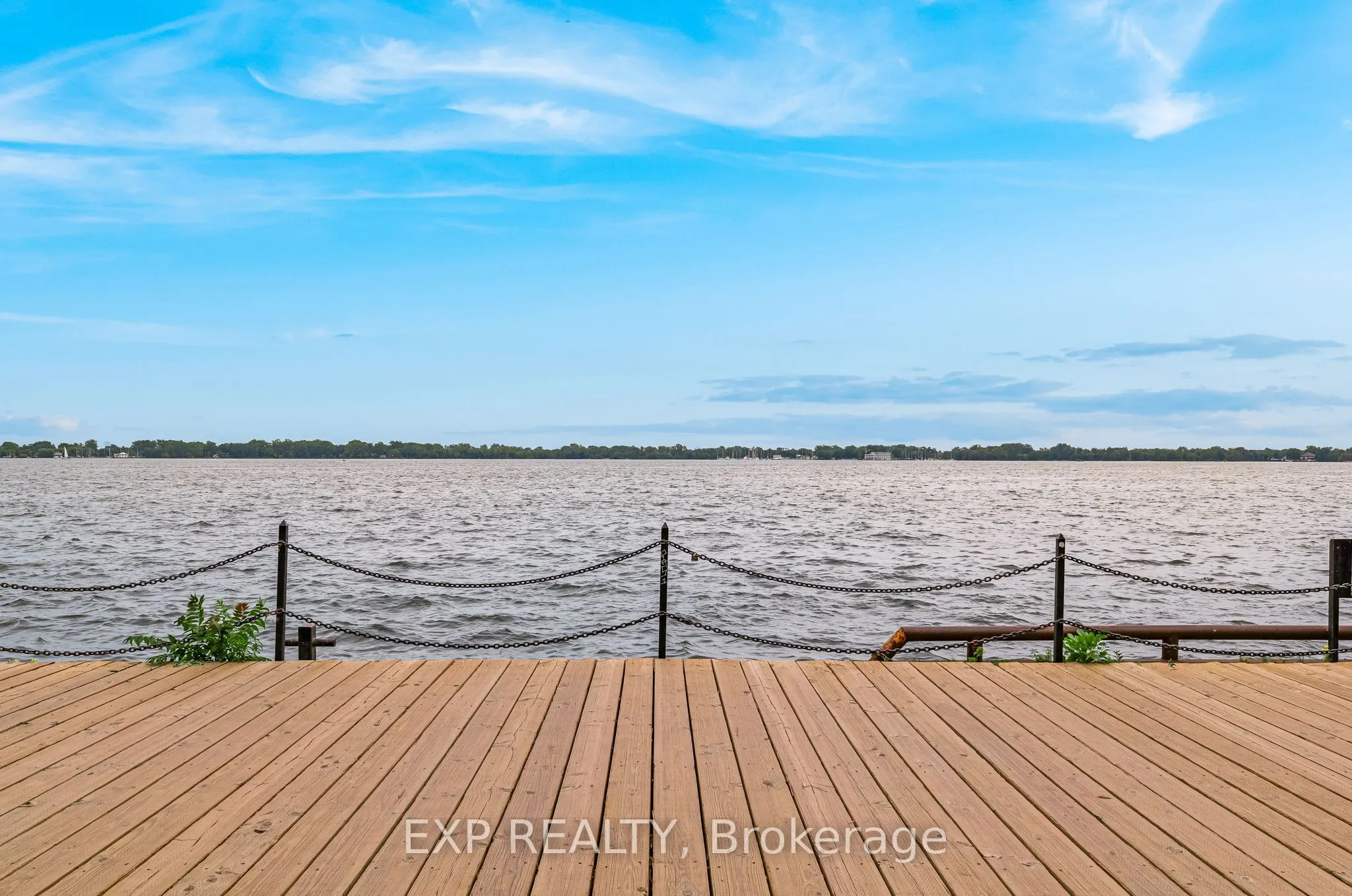 33 Harbour Square #1420